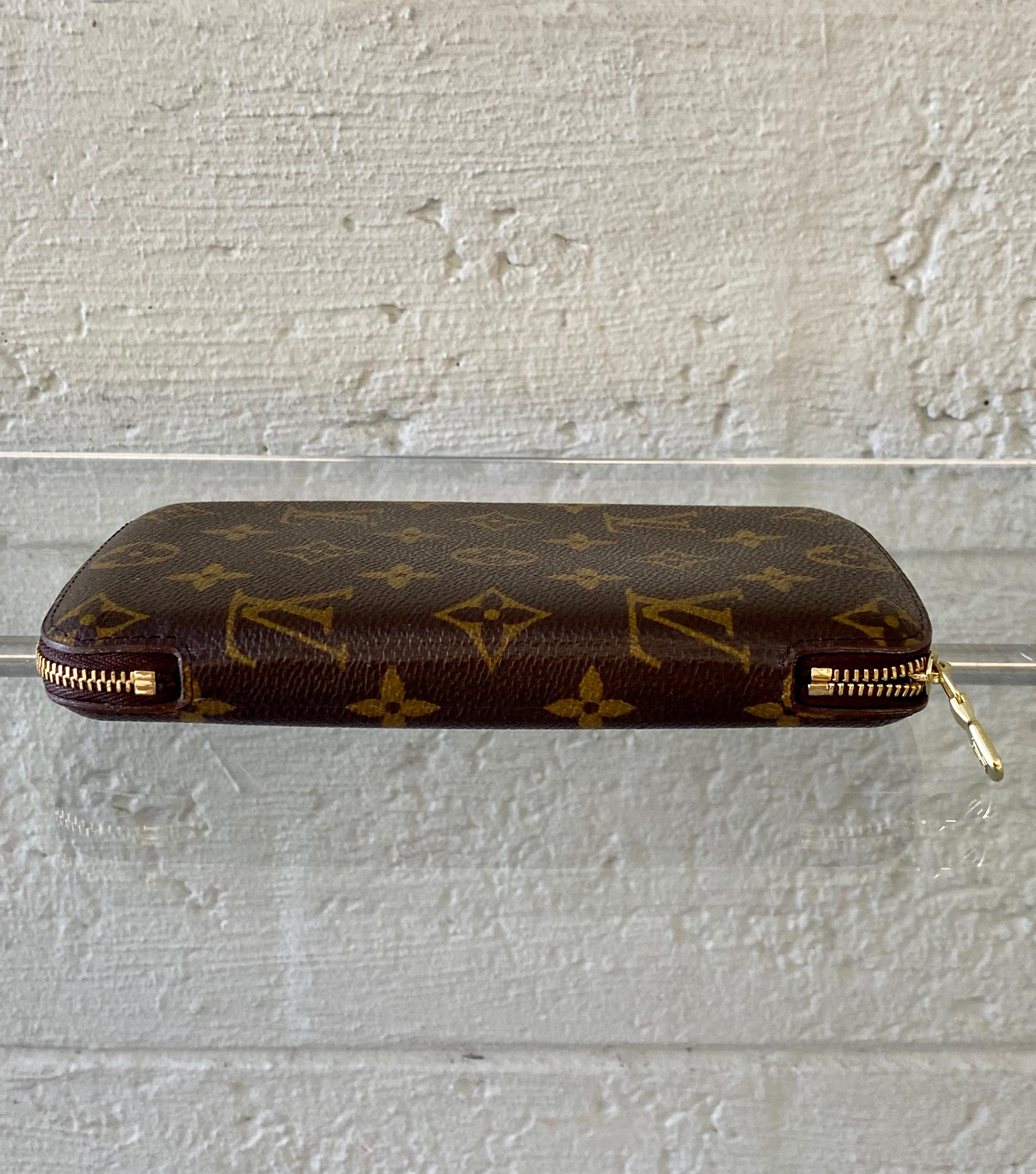 Louis Vuitton Vintage Wallet Phone Zippy Compact Clutch  5