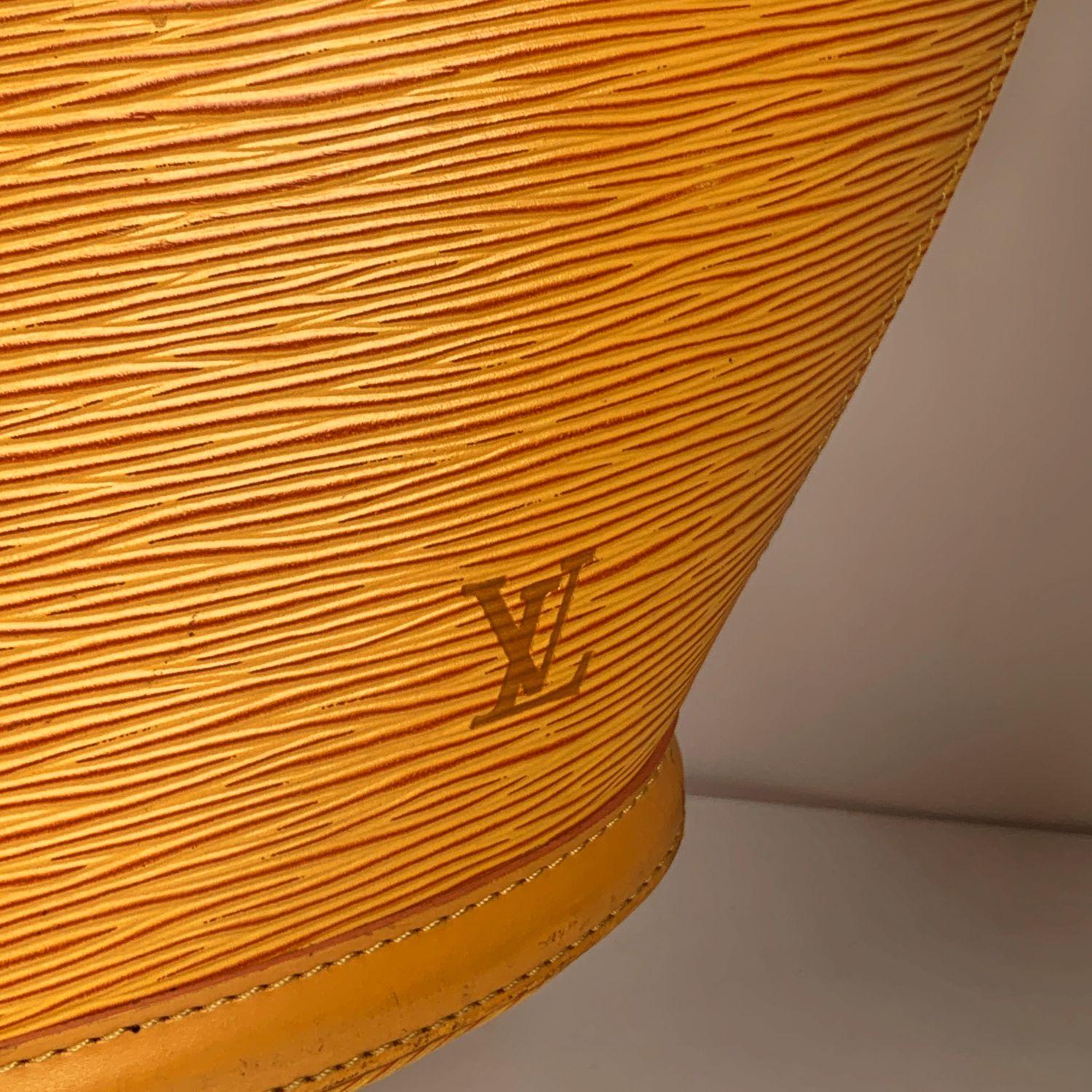 Women's Louis Vuitton Vintage Yellow Epi Leather Saint Jacques PM Bag