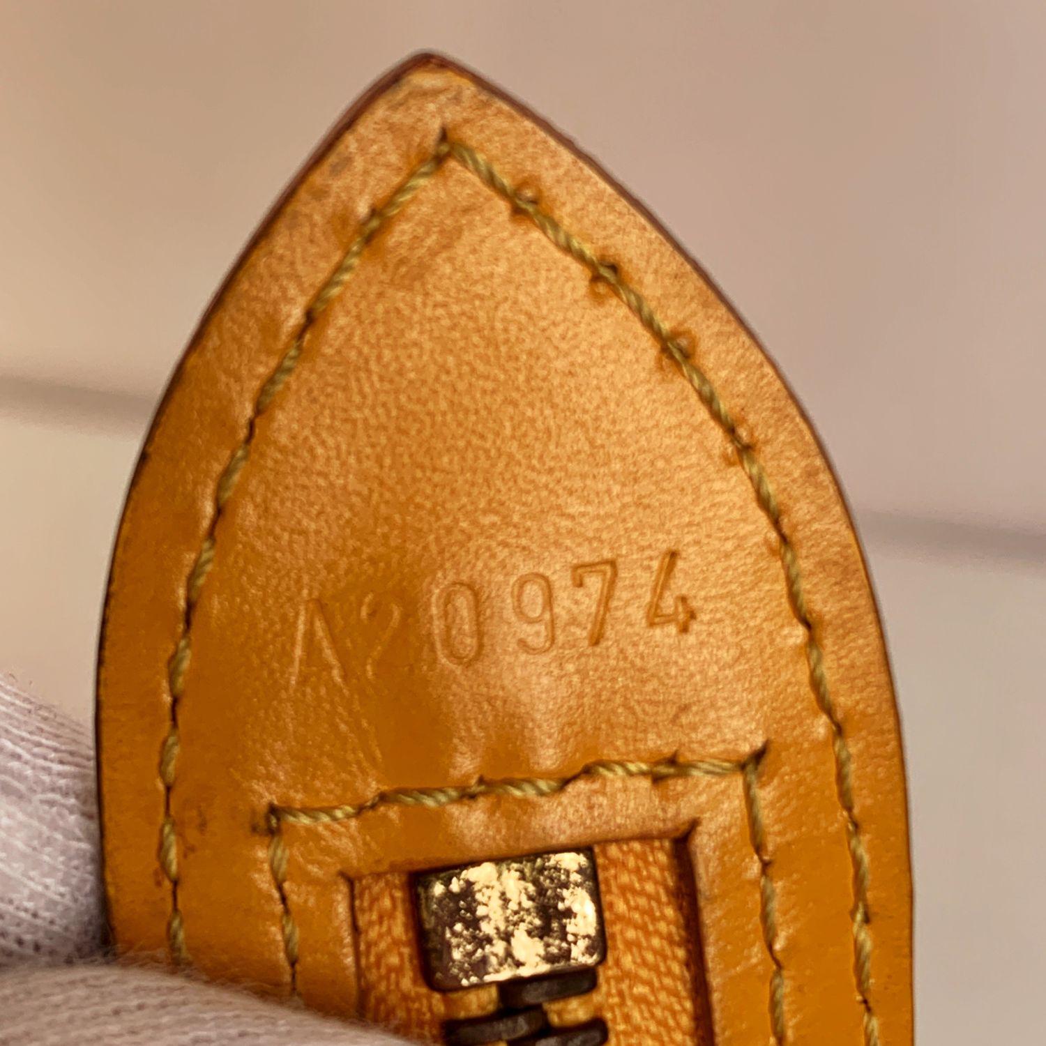 Louis Vuitton Vintage Yellow Epi Leather Saint Jacques Shoulder Bag In Excellent Condition In Rome, Rome