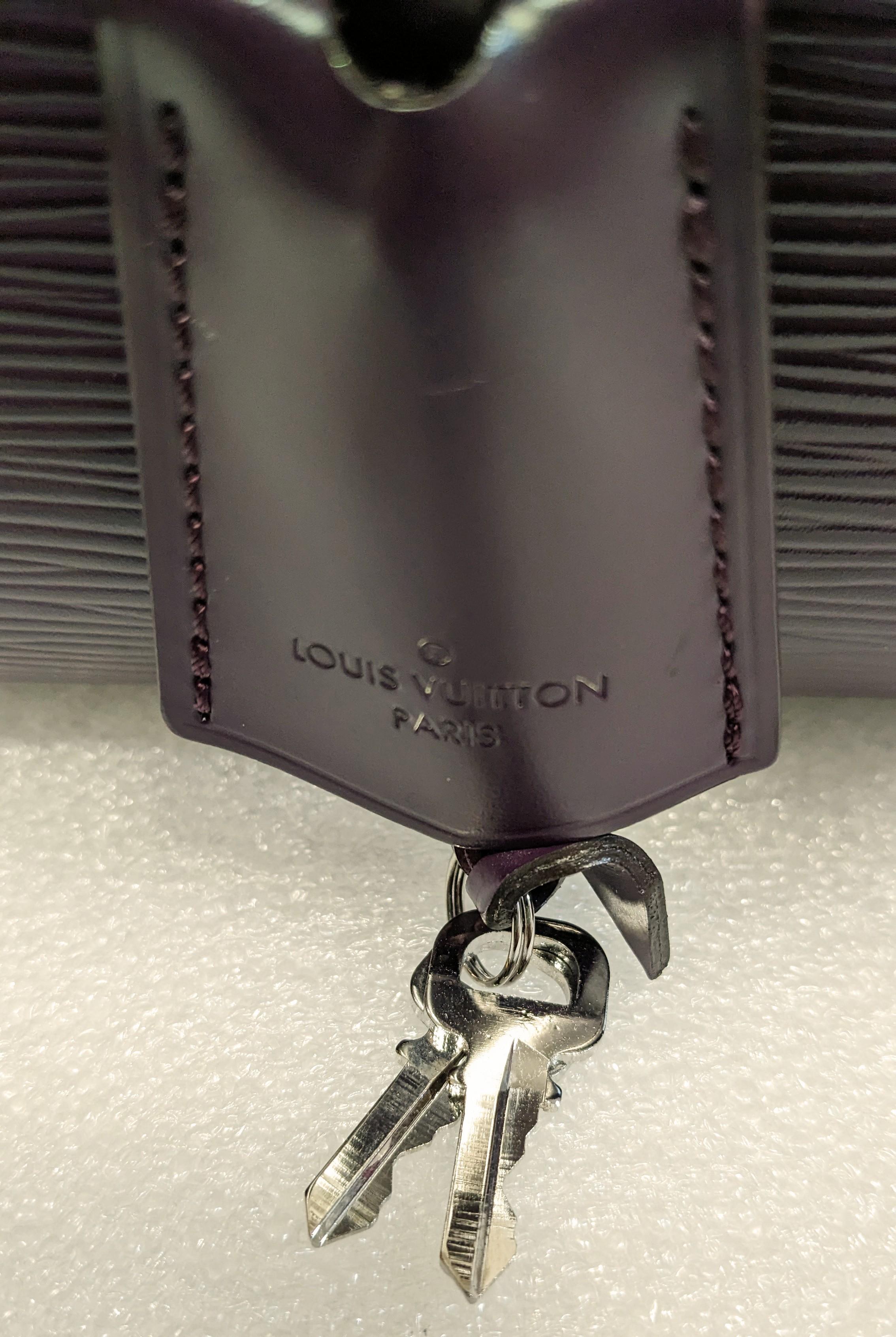 Louis Vuitton Violet Epi Patent Jasmine Bag For Sale 4