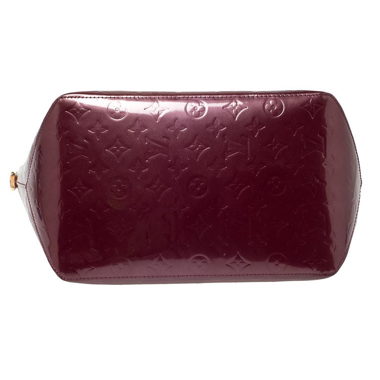 LOUIS VUITTON Violette Vernis Leather Bellevue GM Shoulder Bag