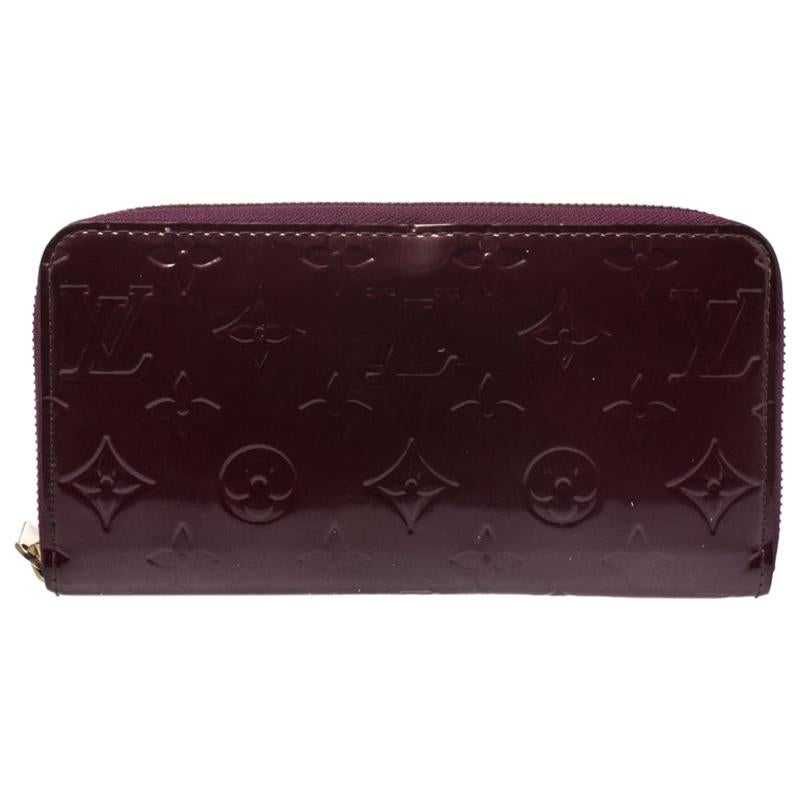Louis Vuitton Violette Monogram Vernis Zippy Wallet