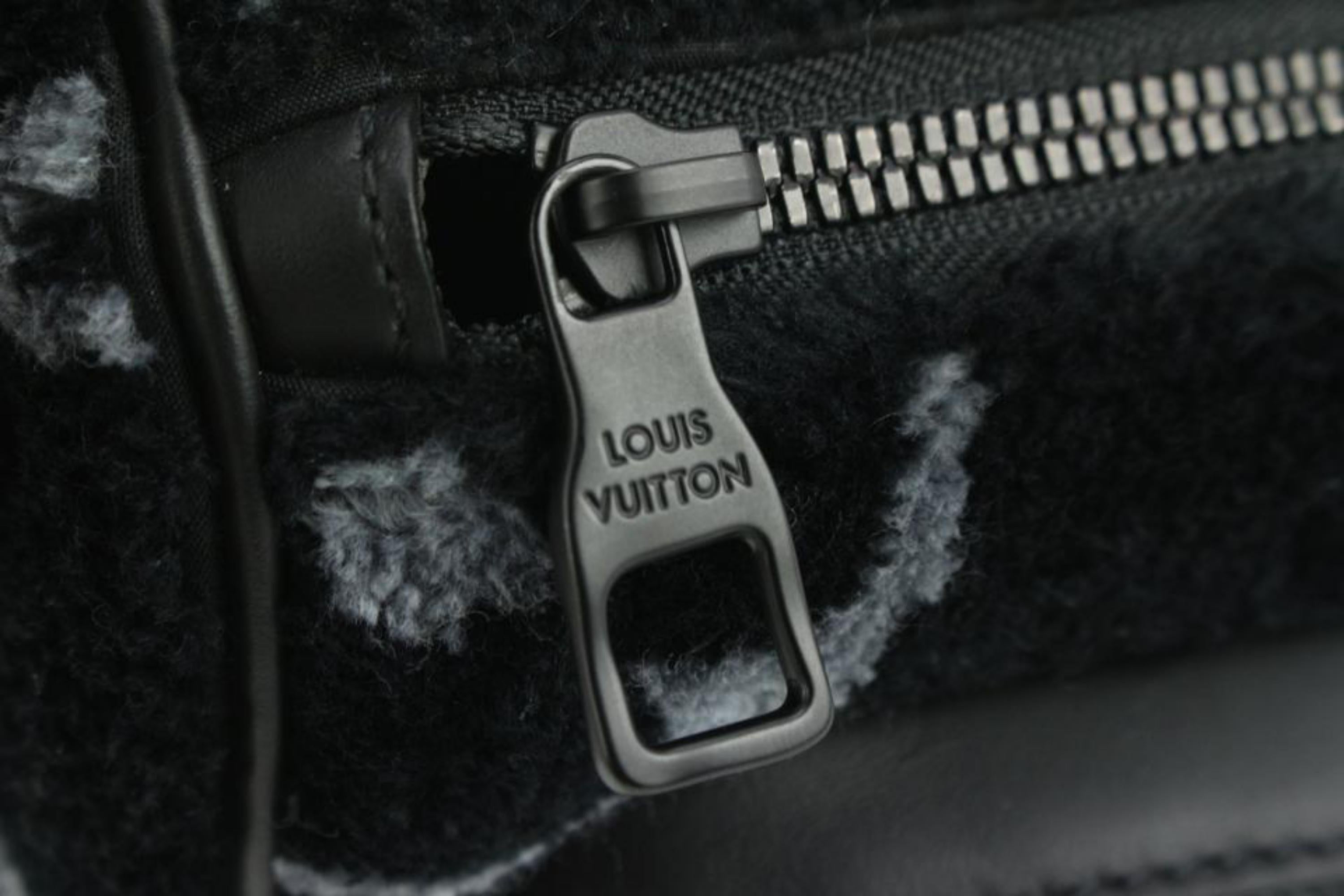 Louis Vuitton Virgil Abloh 21FW Black Monogram Tuffetage Speedy 1231lv18 In New Condition For Sale In Dix hills, NY