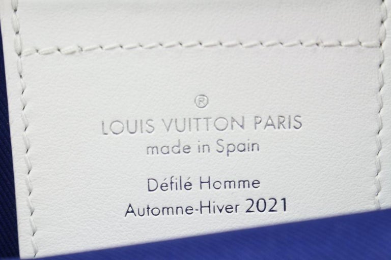Danube cloth crossbody bag Louis Vuitton Blue in Cloth - 23697410