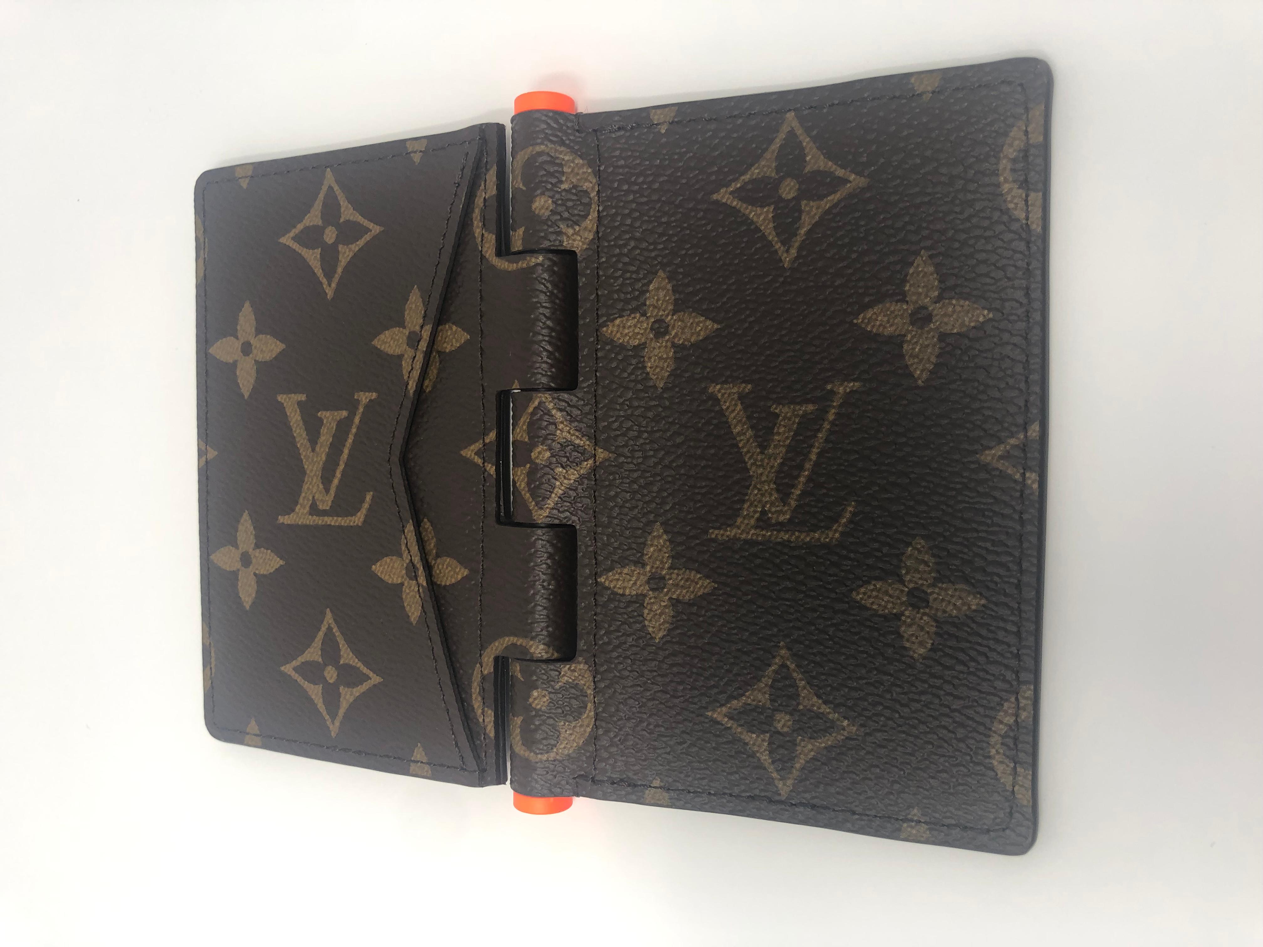 Louis Vuitton Virgil Abloh Hinge Pocket Organizer In New Condition In Athens, GA