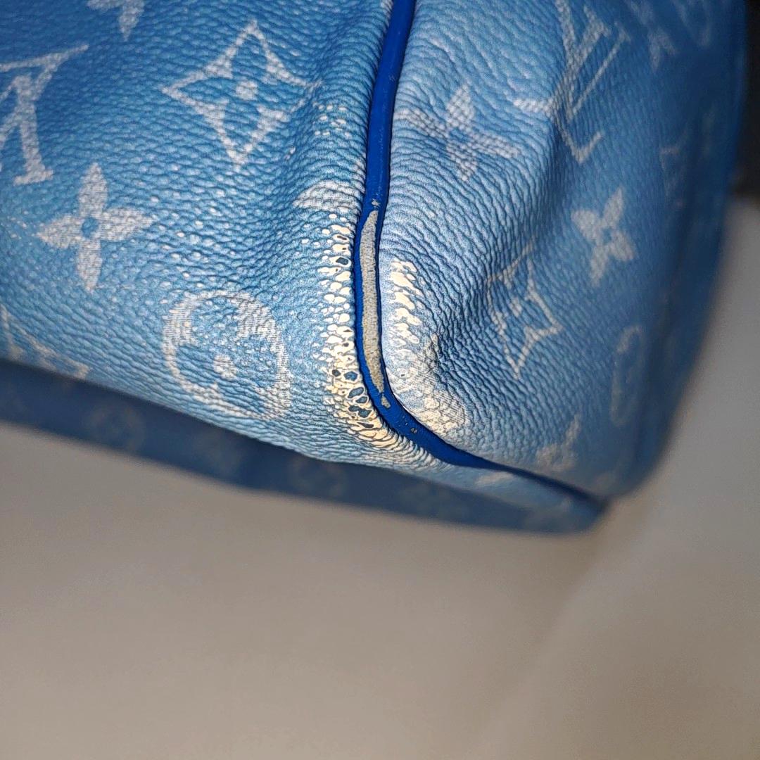 Louis Vuitton Virgil Abloh Keepall Bandouliere 50 Monogrammes Nuages Bleus en vente 8