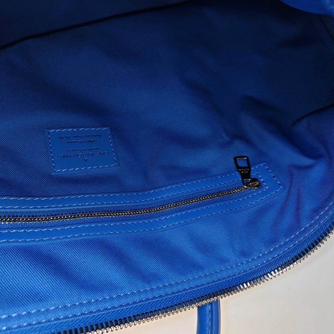 Louis Vuitton Virgil Abloh Keepall Bandouliere 50 Monogrammes Nuages Bleus en vente 2