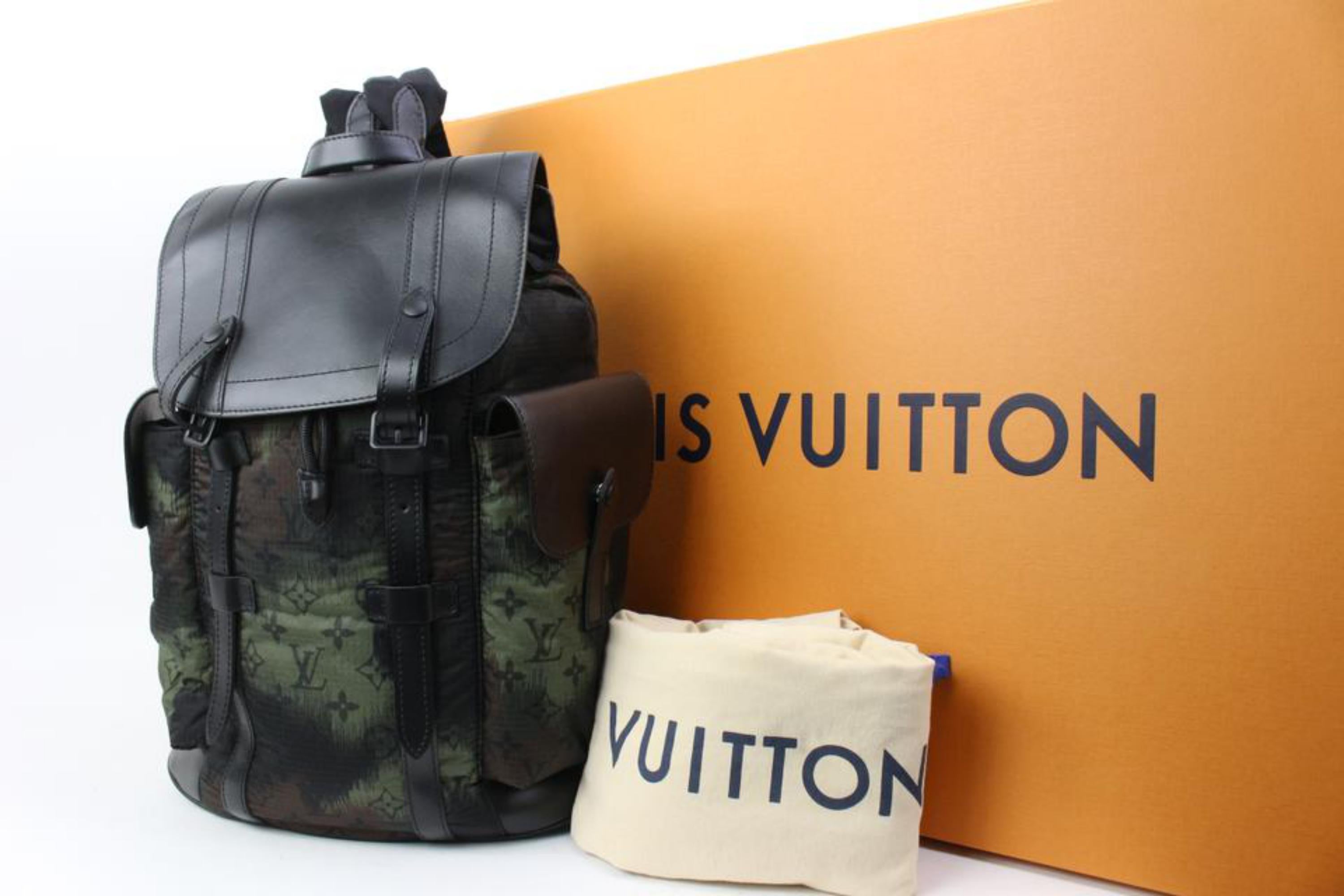 Louis Vuitton Virgil Abloh Monogram Camouflage Christopher PM Backpack Camo 45lk14
Date Code/Serial Number: TR2240
Made In: France
Measurements: Length:  15