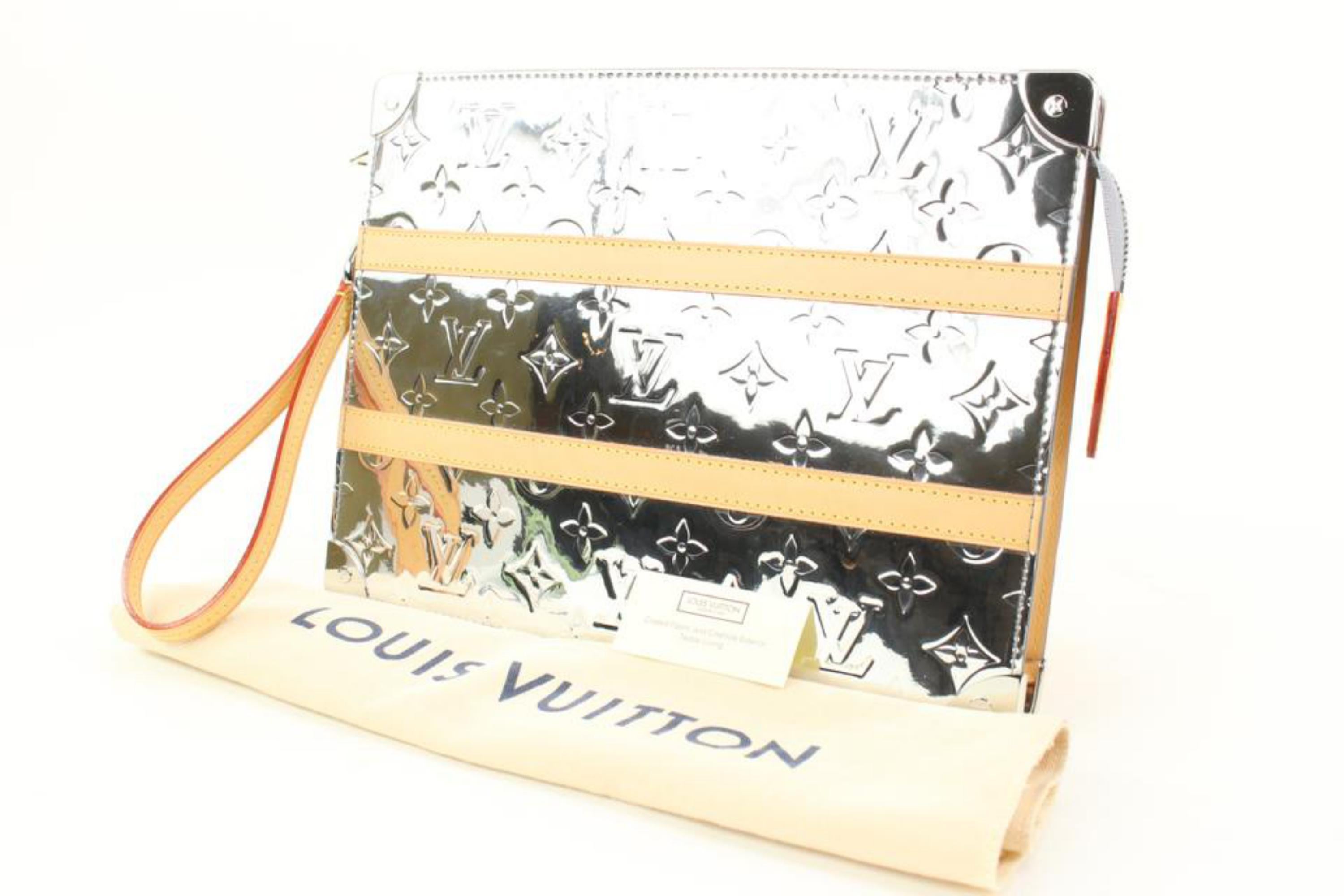 Louis Vuitton Virgil Abloh Monogram Mirror Pochette Trunk Wristlet Clutch 50lv314s
Date Code/Serial Sticker: RFID Chip
Made In: France
Measurements: Length:  11