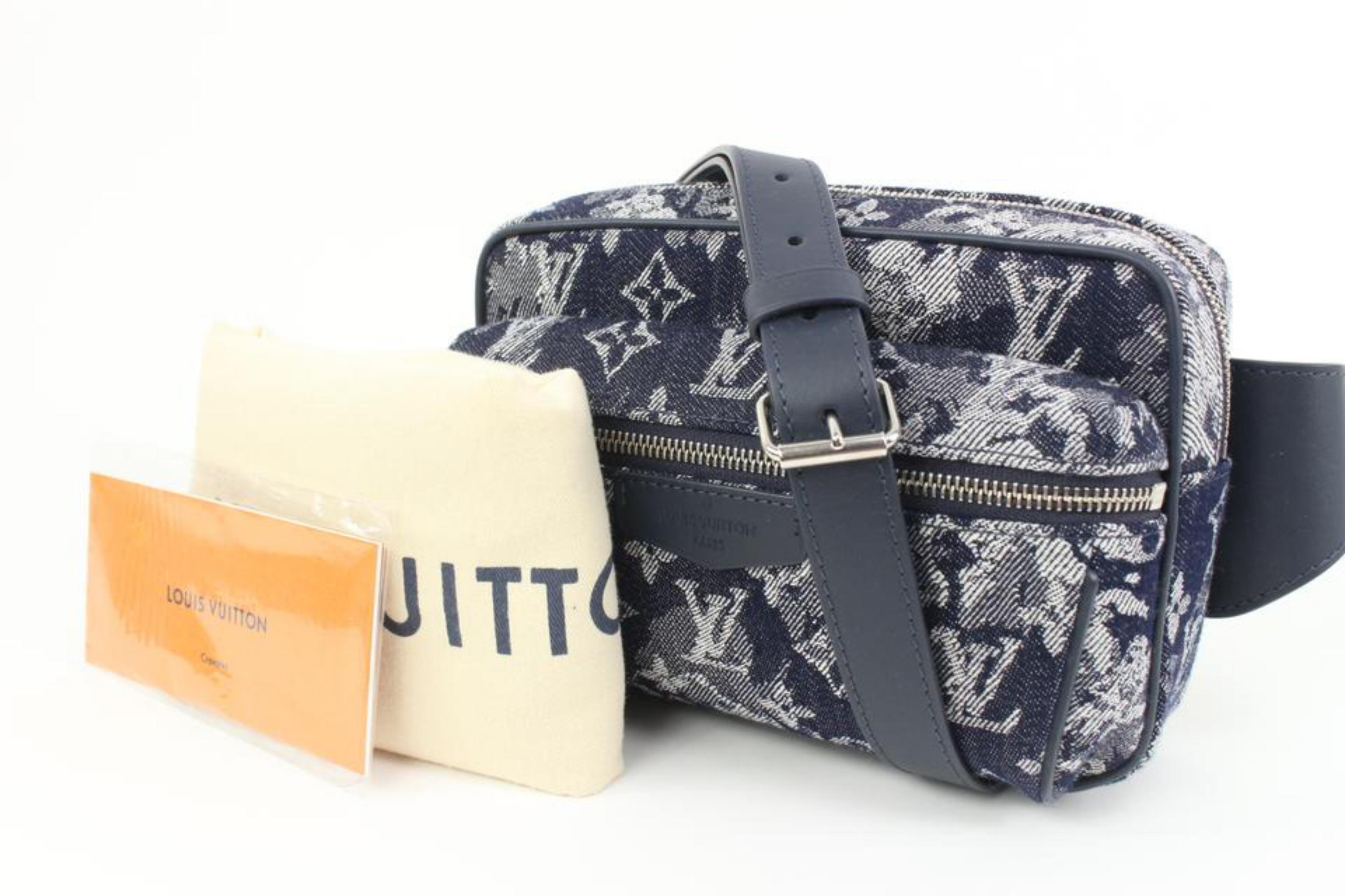 Louis Vuitton Virgil Abloh Monogram Tapestry Outdoor Bumbag 58lk322s
Date Code/Serial Number: FO4270
Made In: Italy
Measurements: Length:  8.5