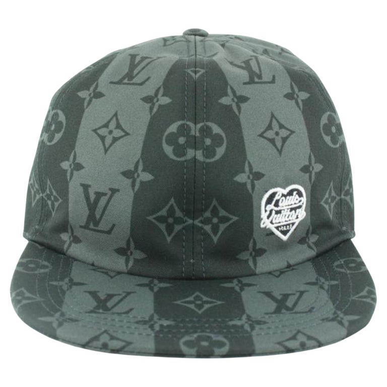 Louis Vuitton Hats - 62 For Sale on 1stDibs
