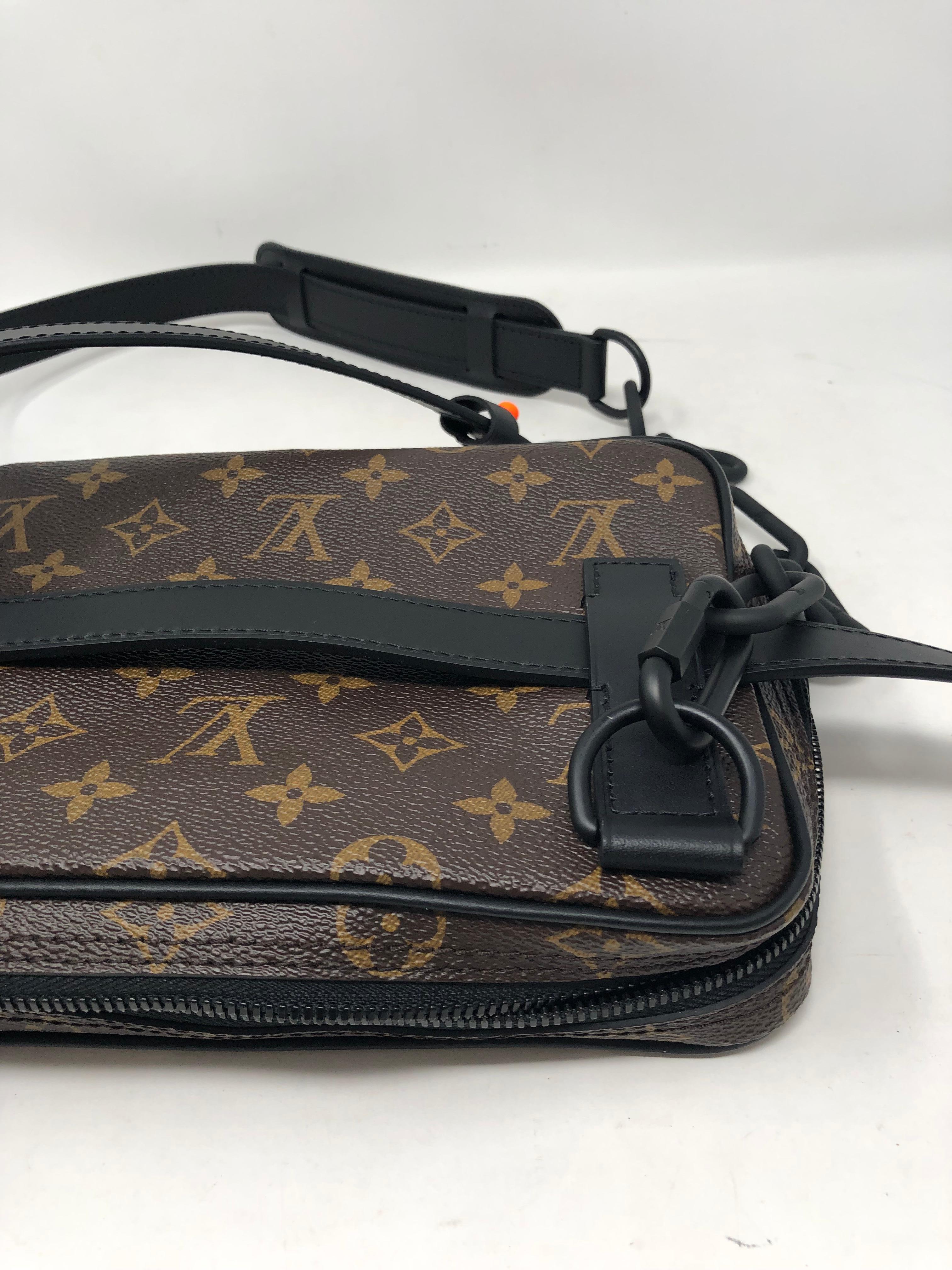 Louis Vuitton Virgil Abloh Utility Front Bag  4