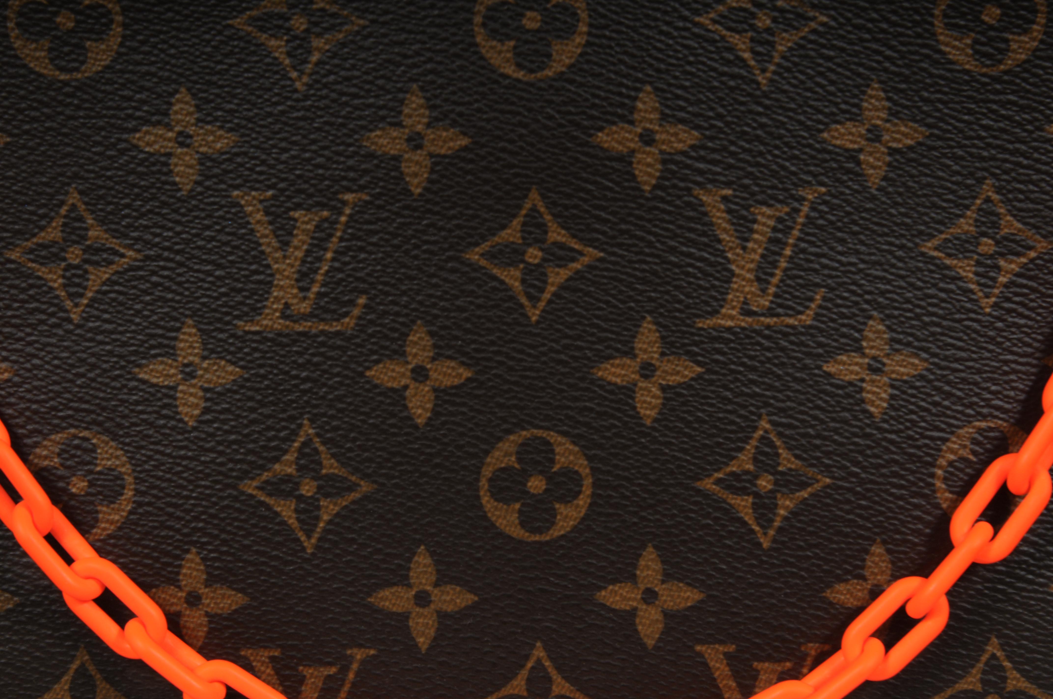 Nero Louis Vuitton Solare Ray Pouch Arancione Marrone Tela Monogram Pochette da Viaggio in vendita