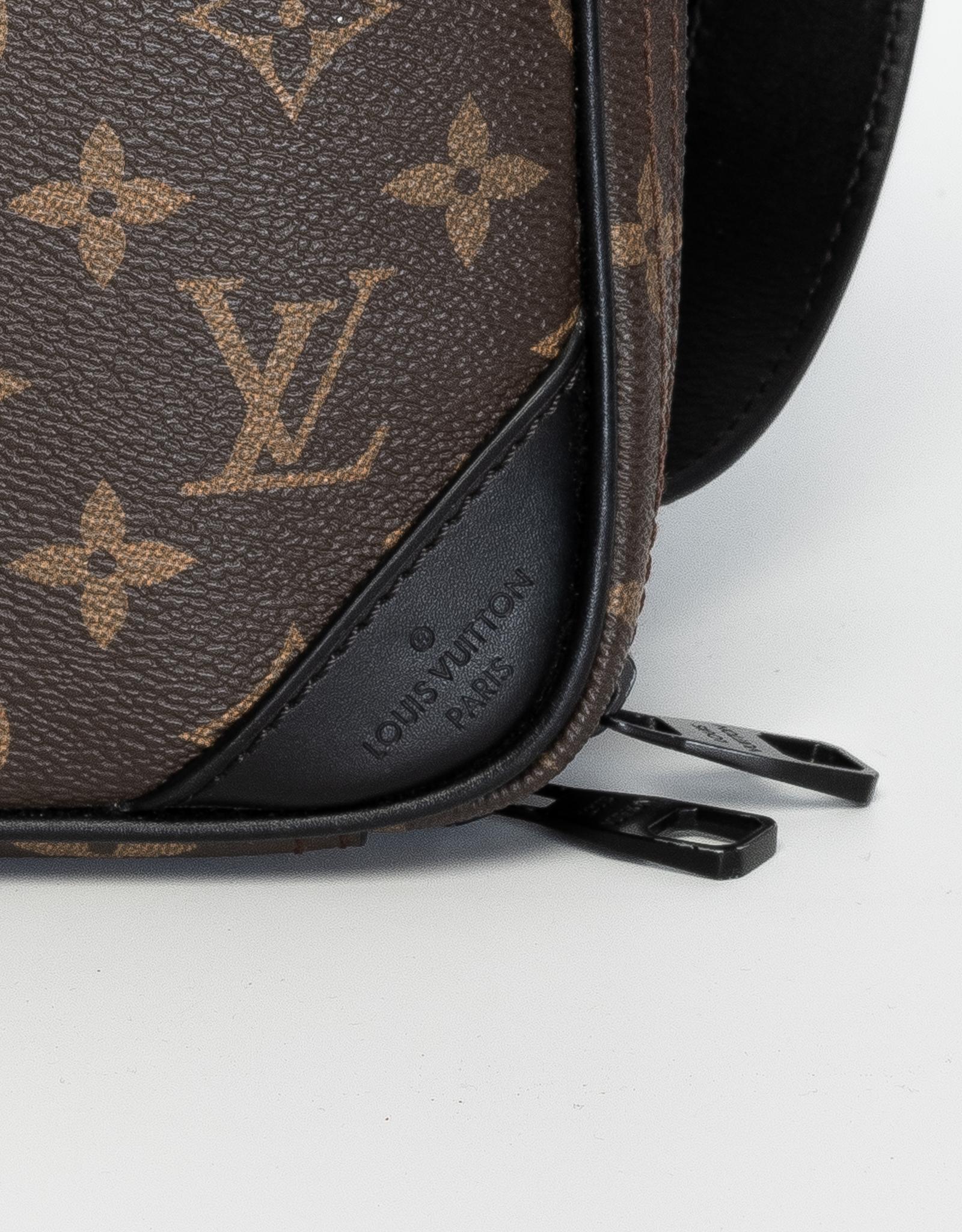 Black Louis Vuitton Virgiul Abloh Utility Front Messenger Bag (2018) For Sale
