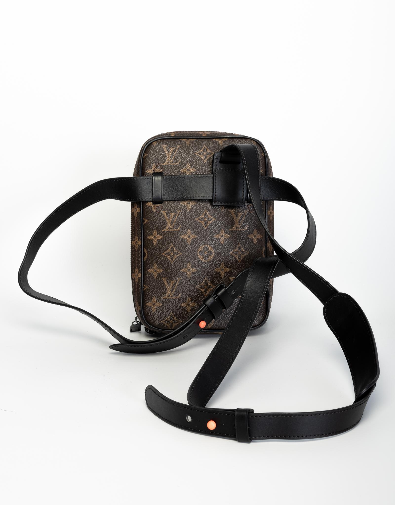 This messenger bag is designed by Off-White founder Virgil Abloh Virgil and combines street style with the classic lv monogram. Brown monogram canvas with black leather trim, rap around zip closure, neon orange details, black hardware and black