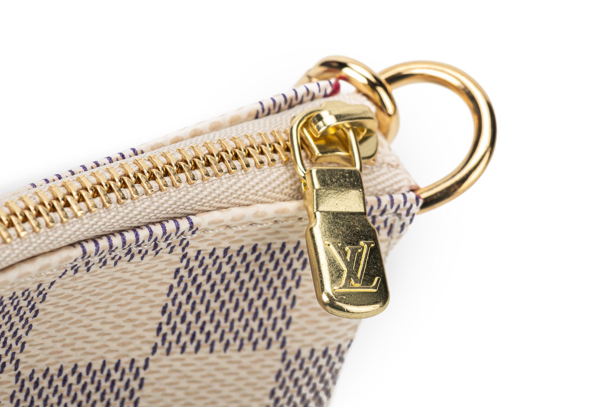 Louis Vuitton Vivienne Christmas Bag For Sale 4