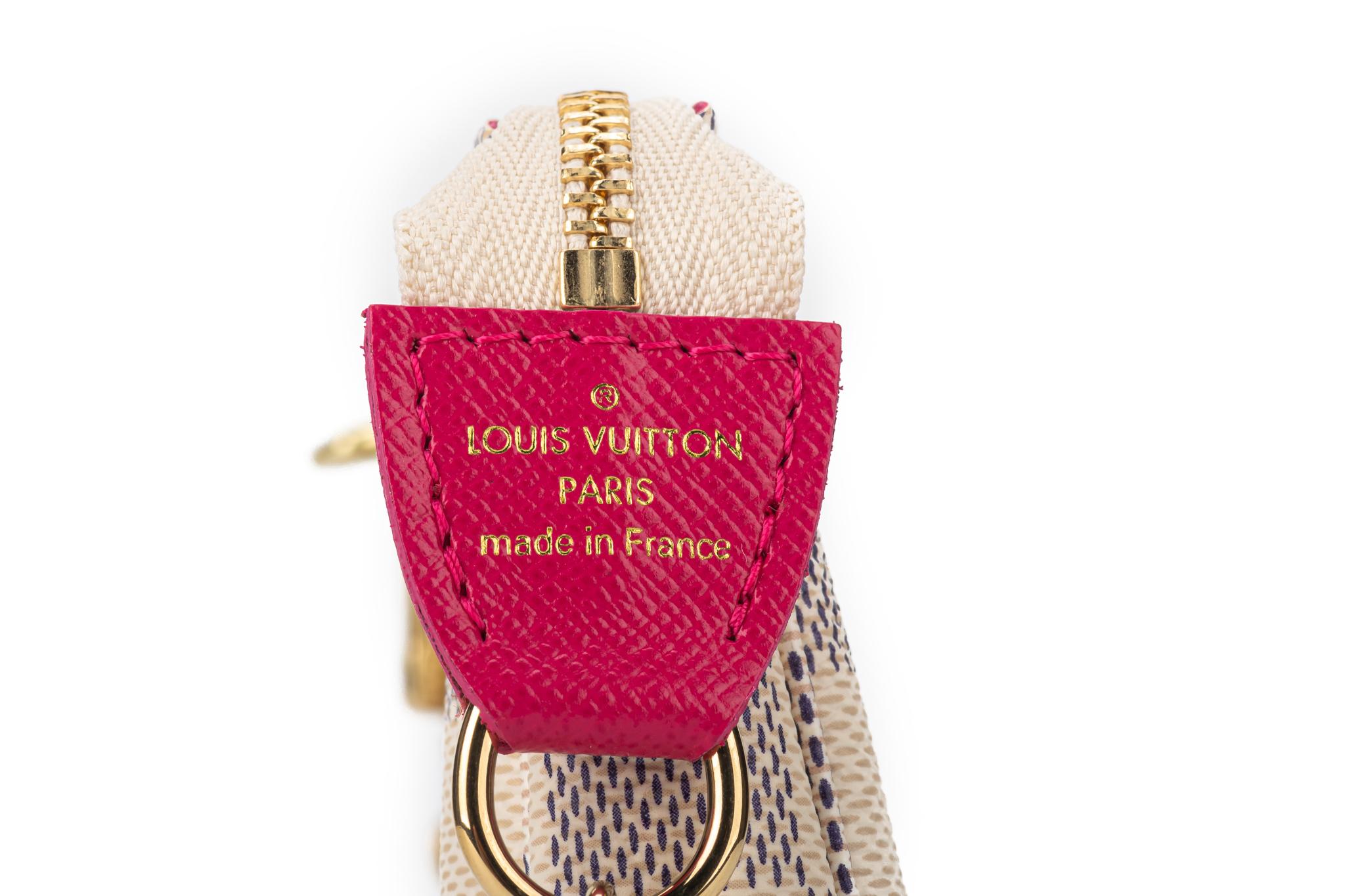 Louis Vuitton Vivienne Christmas Bag For Sale 1