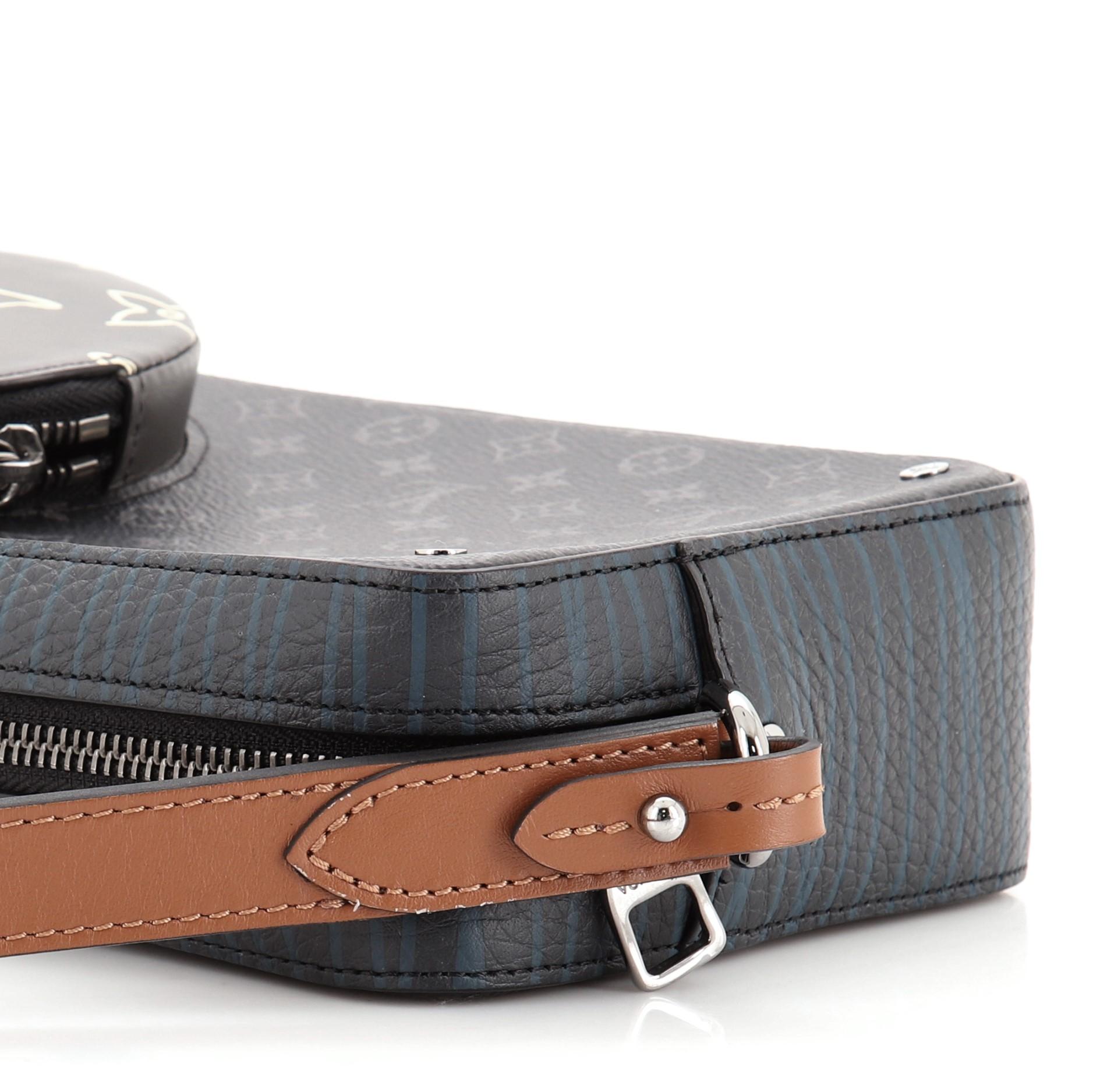 Tasche von Louis Vuitton Volga On Strap mit Monogramm Eclipse Canvas mit Monogramm Leder 2