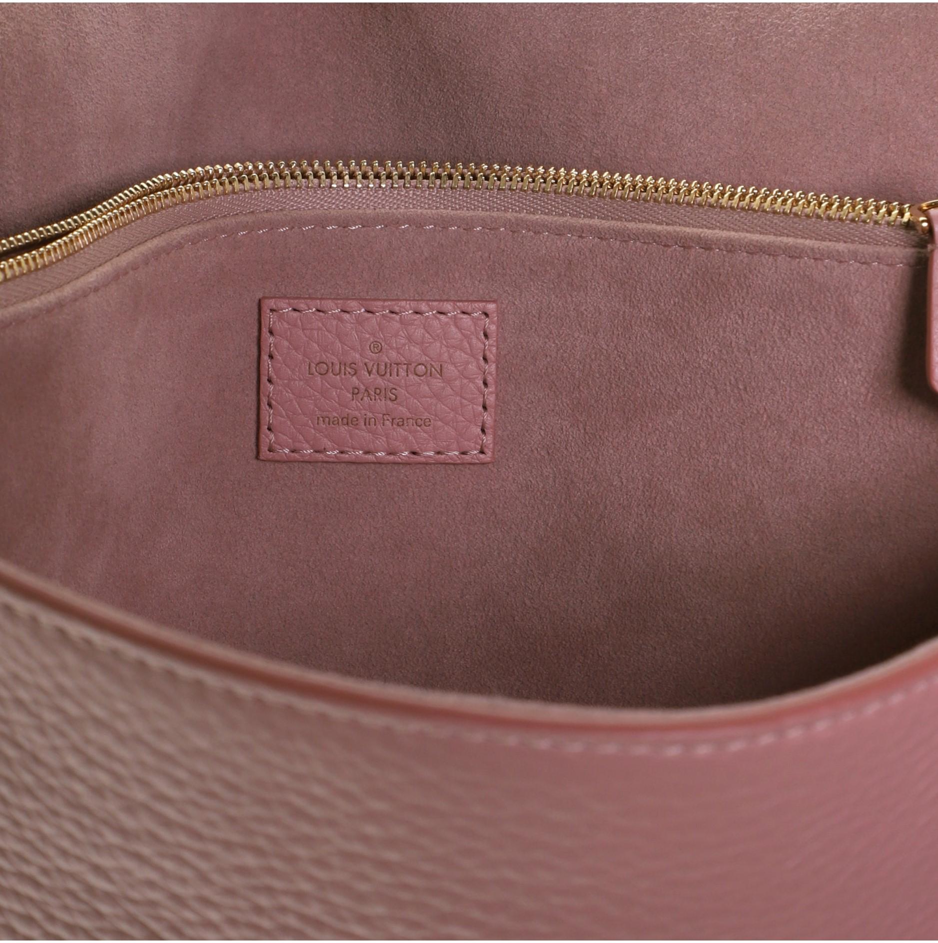 Women's or Men's Louis Vuitton Volta Handbag Leather
