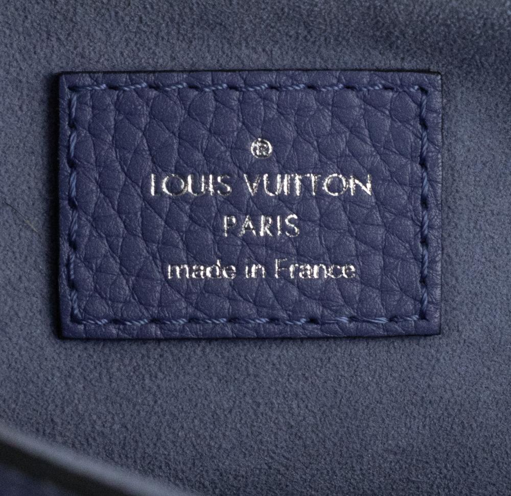 LOUIS VUITTON Volta Shoulder bag in Purple Leather 1