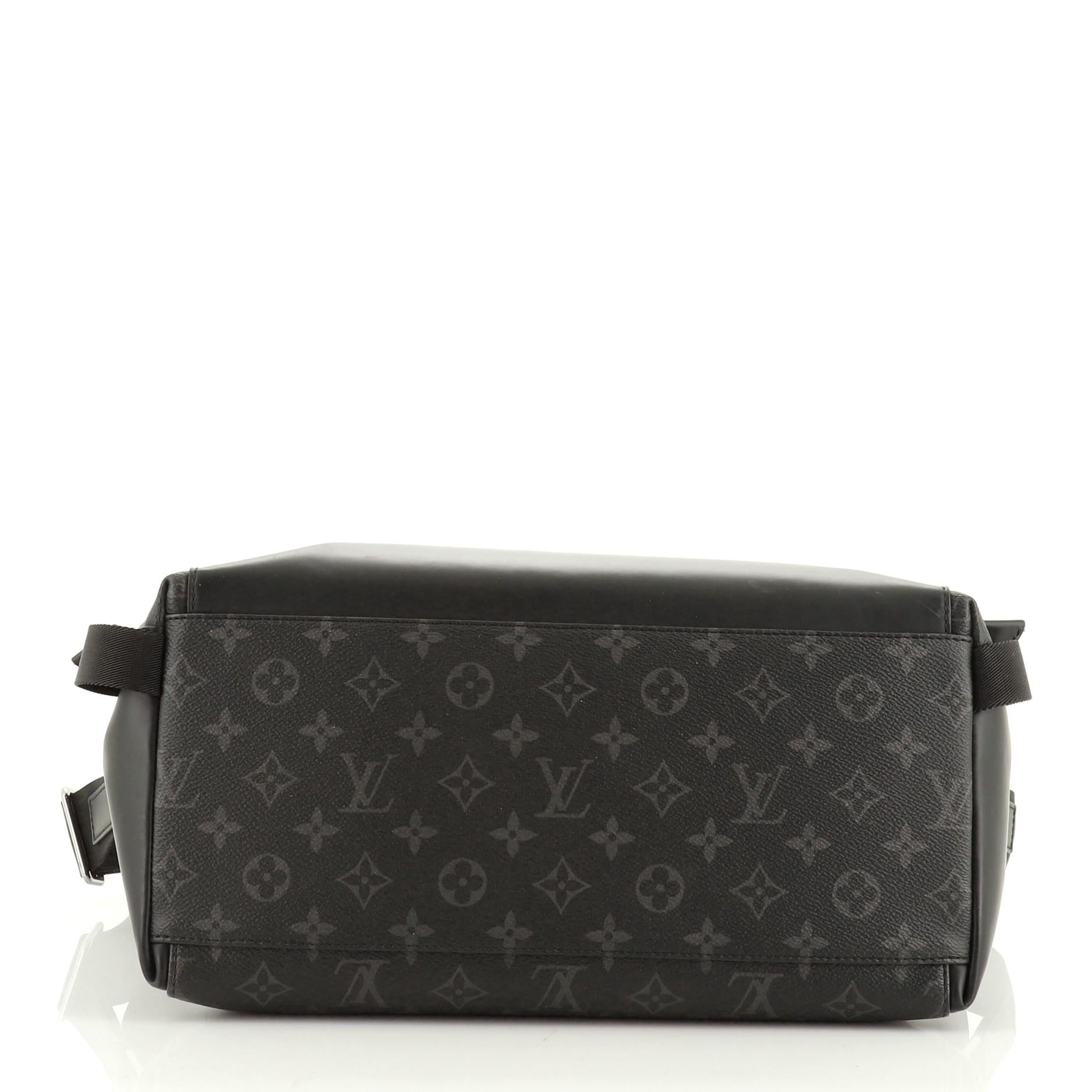 Louis Vuitton Voyager Messenger Bag Monogram Eclipse Canvas MM In Good Condition In NY, NY