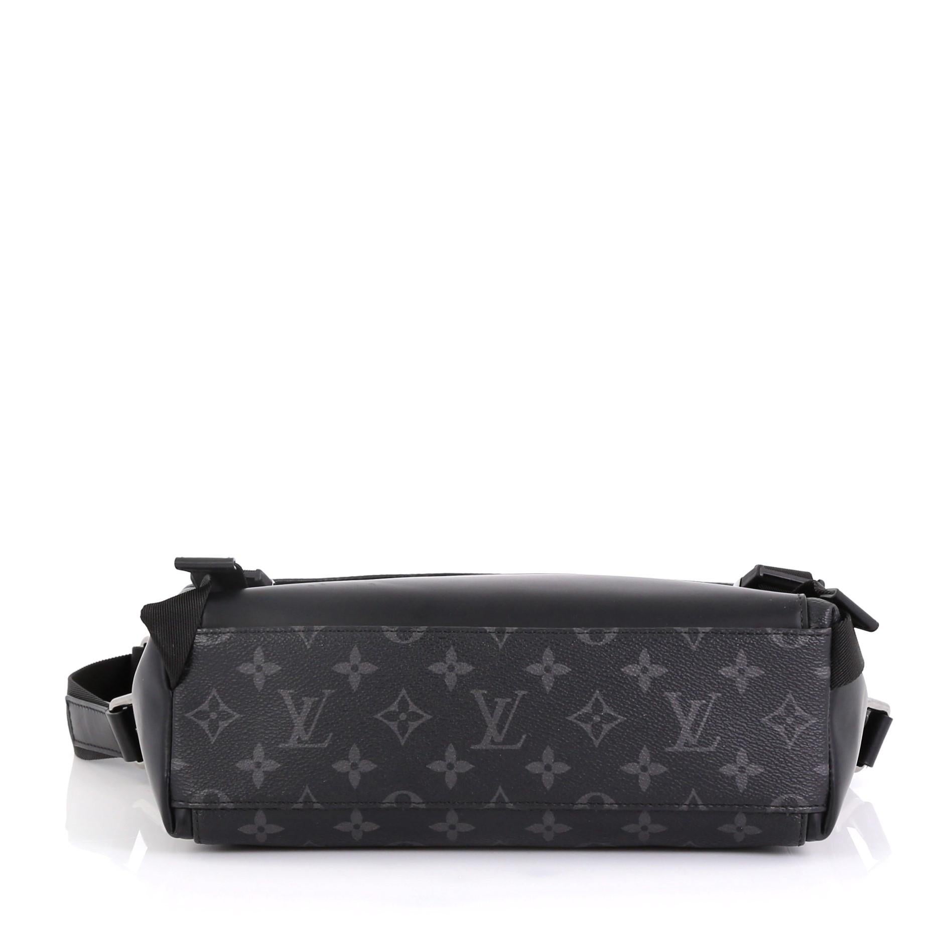 Louis Vuitton Voyager Messenger Bag Monogram Eclipse Canvas PM In Good Condition In NY, NY