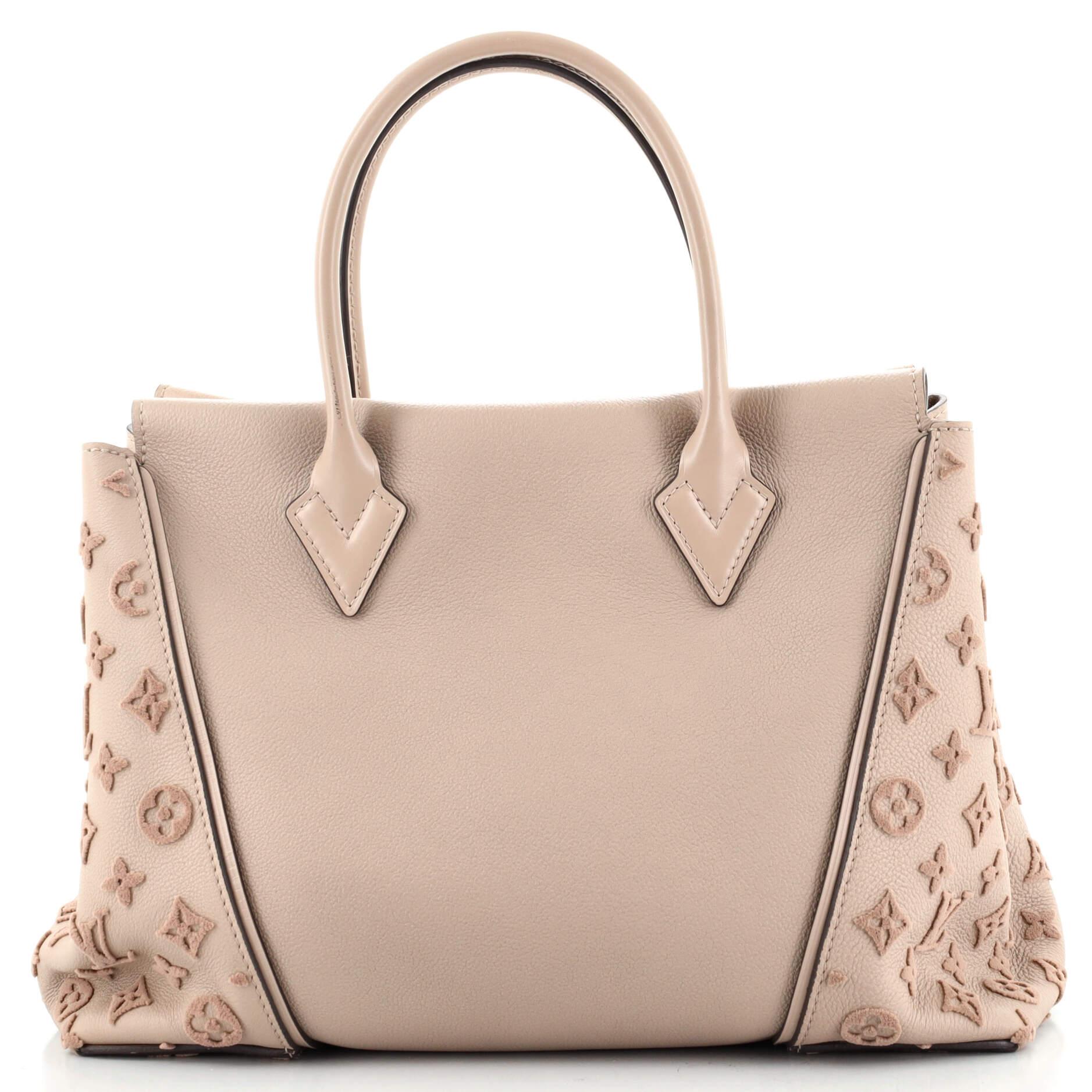 Louis Vuitton W Tragetasche mit Monogramm Tuffetage Leder PM im Zustand „Relativ gut“ in NY, NY