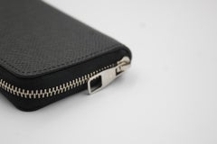 Louis Vuitton wallet in black leather.