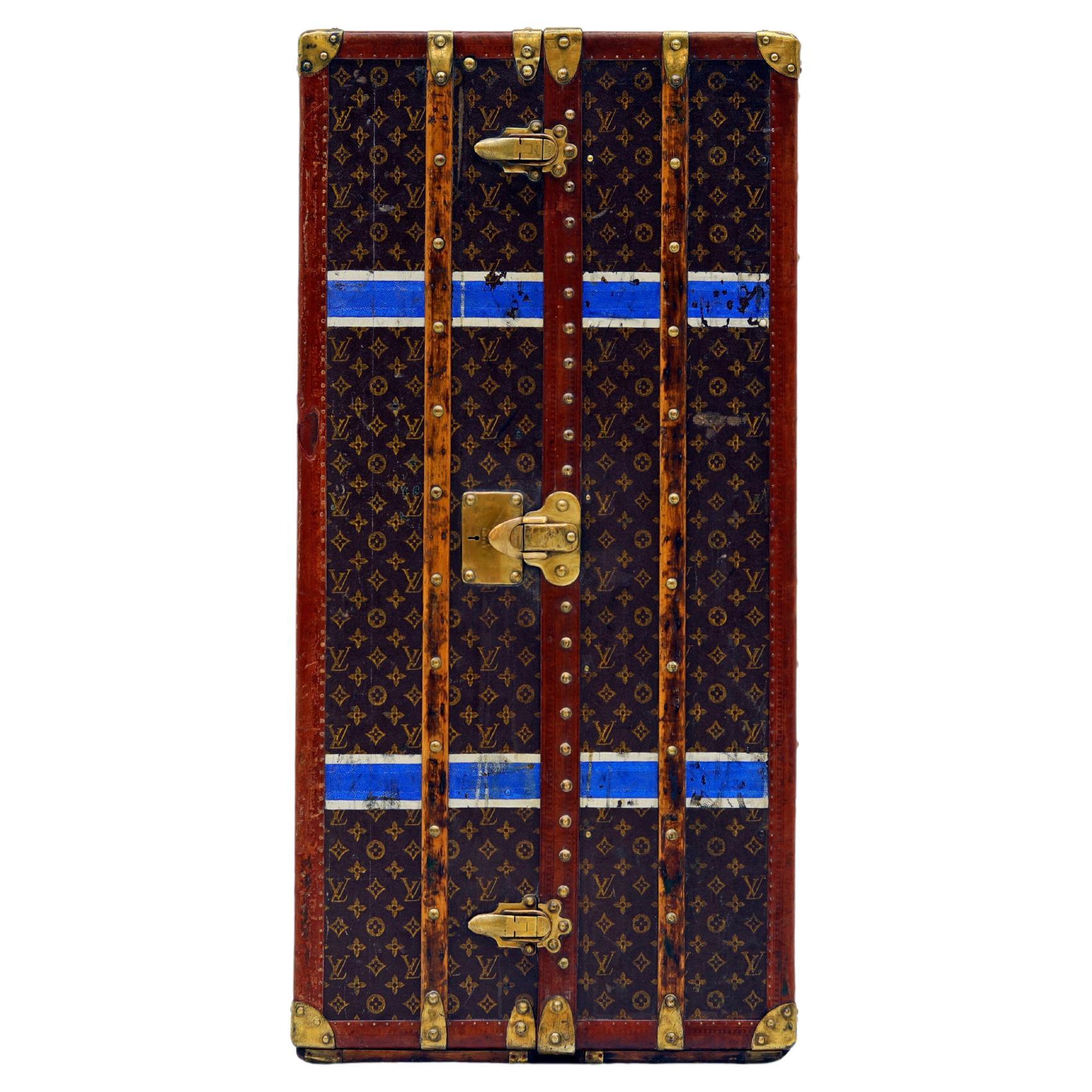 Louis Vuitton wardrobe trunk, 1920's For Sale