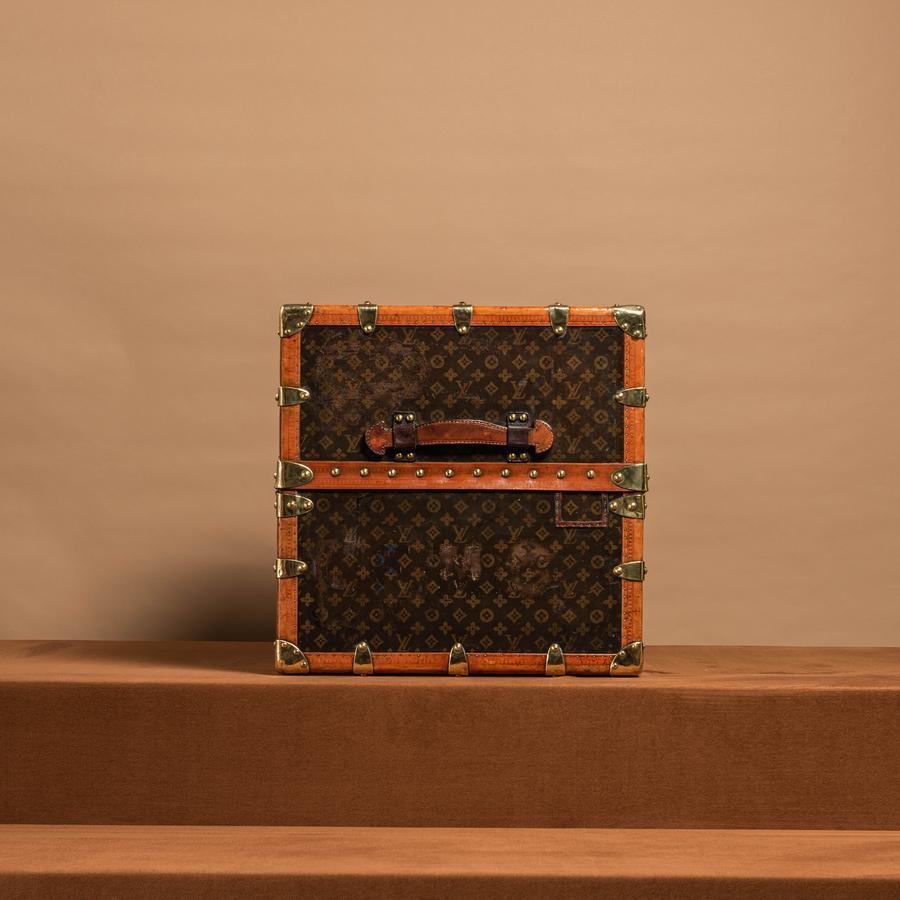 Louis Vuitton Wardrobe Trunk, Circa 1940 1