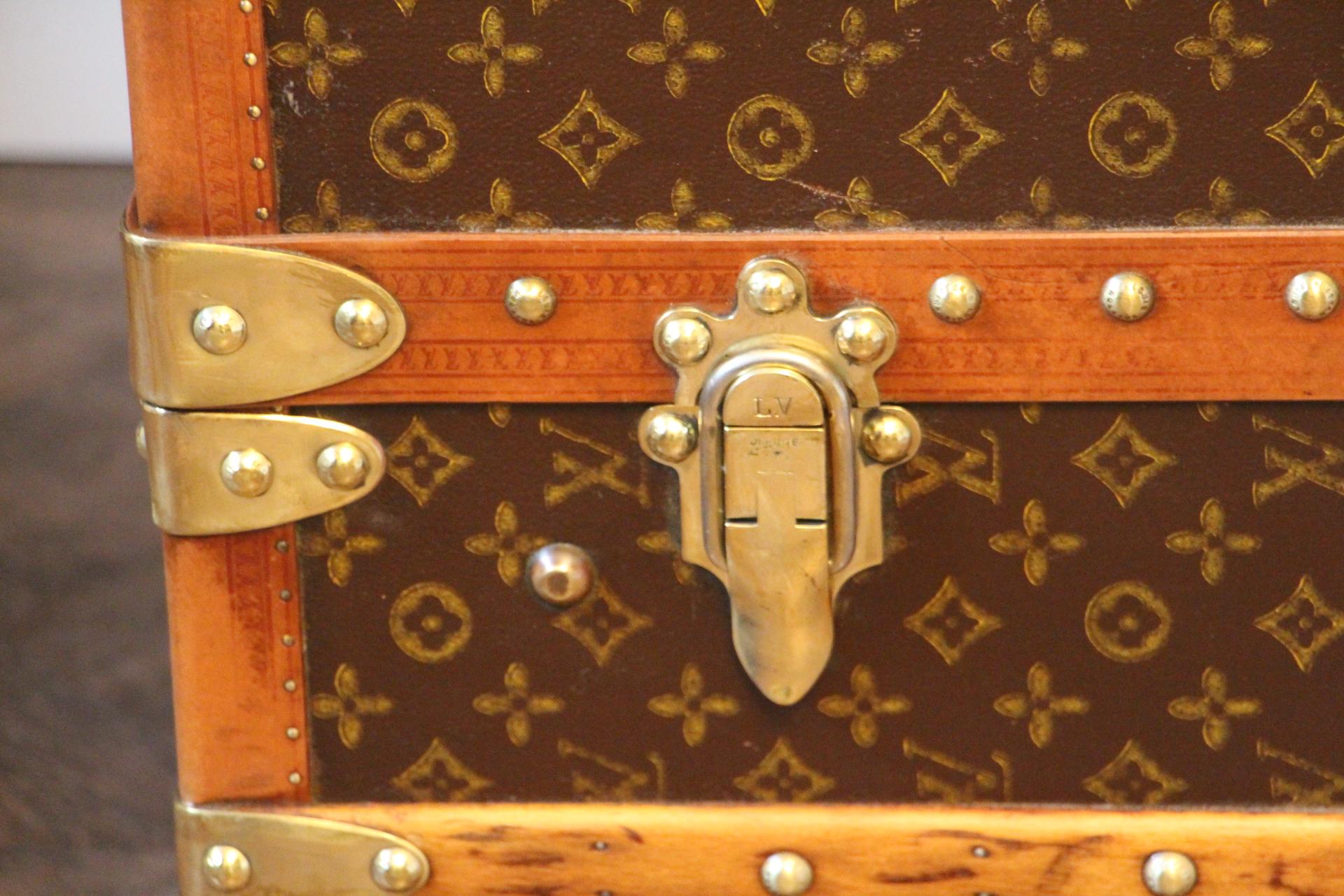 Louis Vuitton Wardrobe Trunk, Louis Vuitton Trunk, Louis Vuitton Steamer Trunk In Good Condition In Saint-Ouen, FR