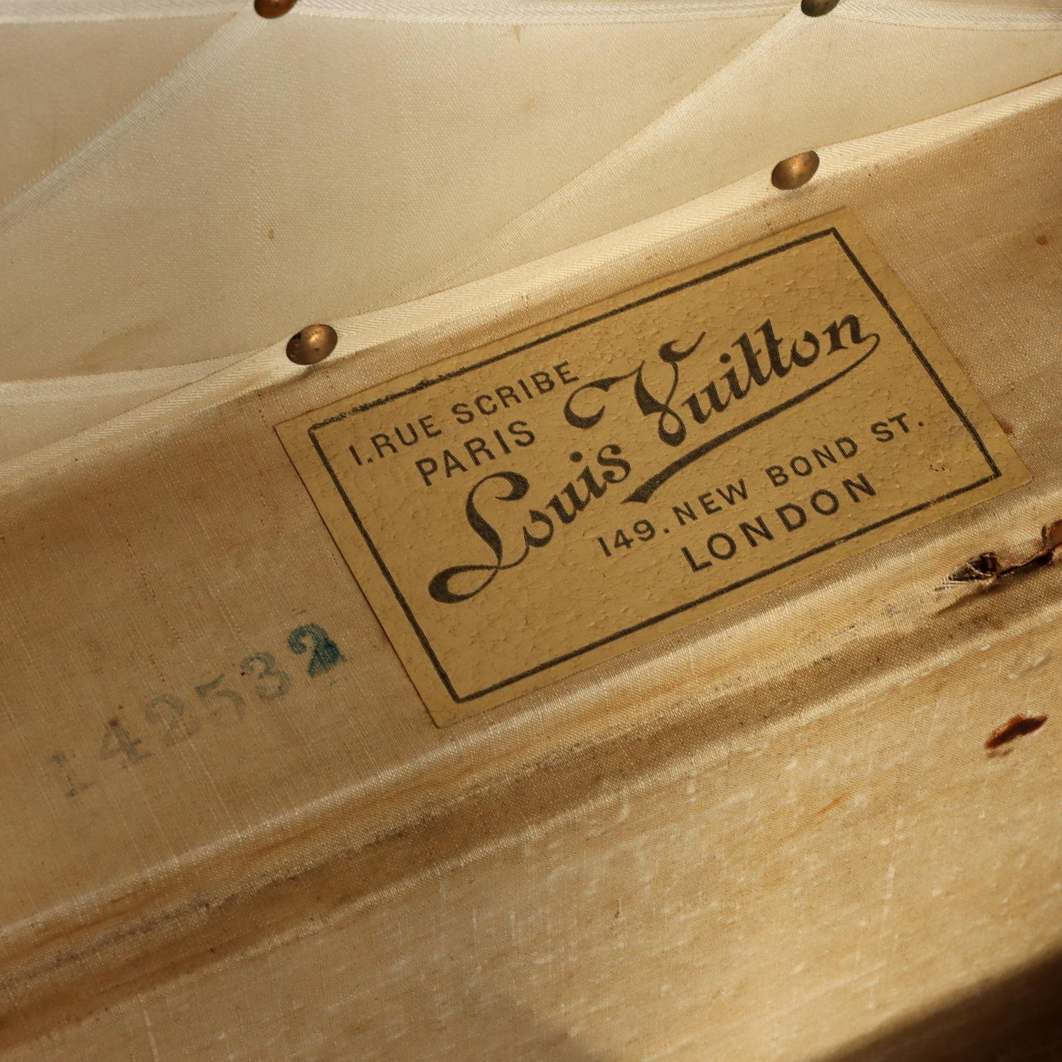 Louis Vuitton Wardrobe Trunk. Paris, c. 1910 For Sale 6