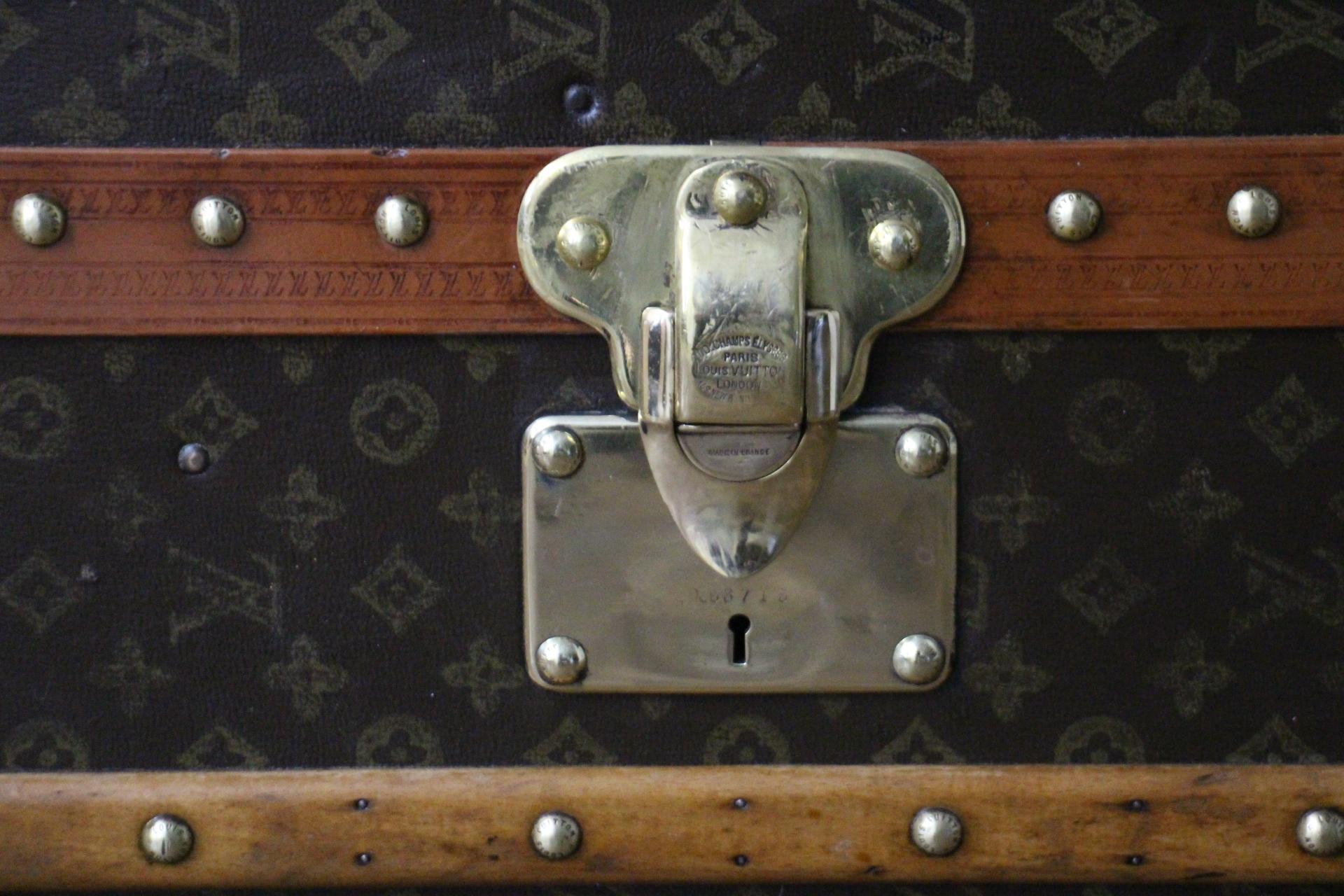 Louis Vuitton Kleiderschrank-Koffer, Vuitton-Koffer, 55 cm Louis Vuitton-Dampfer-Koffer im Angebot 1