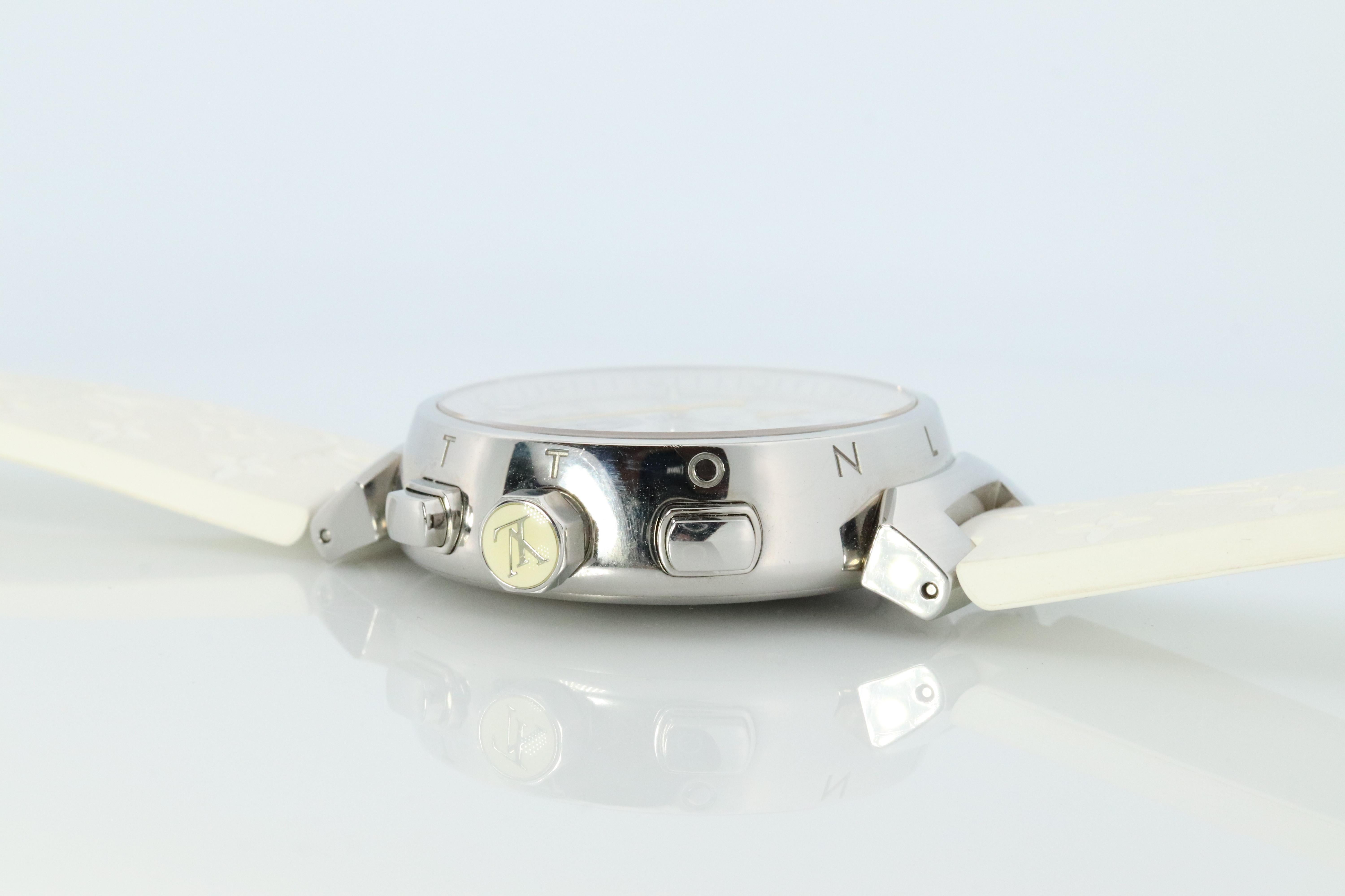 Genuine Louis Vuitton WristWatch

LV Tambour Cup Q11BA

Mother of Pearl Dial
With White Rubber LV Bands.

Condition: Comes with ORIGiNAL Paperwork and Original Box


Details:
New battery installed.
40mm Round case

Guaranteed authentic.