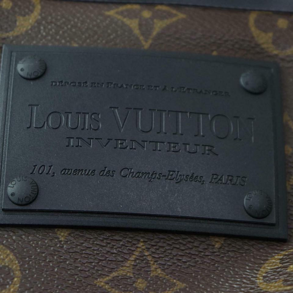 Louis Vuitton Waterproof Voyage Messenger Monogram Macassar 860410 In Good Condition In Dix hills, NY