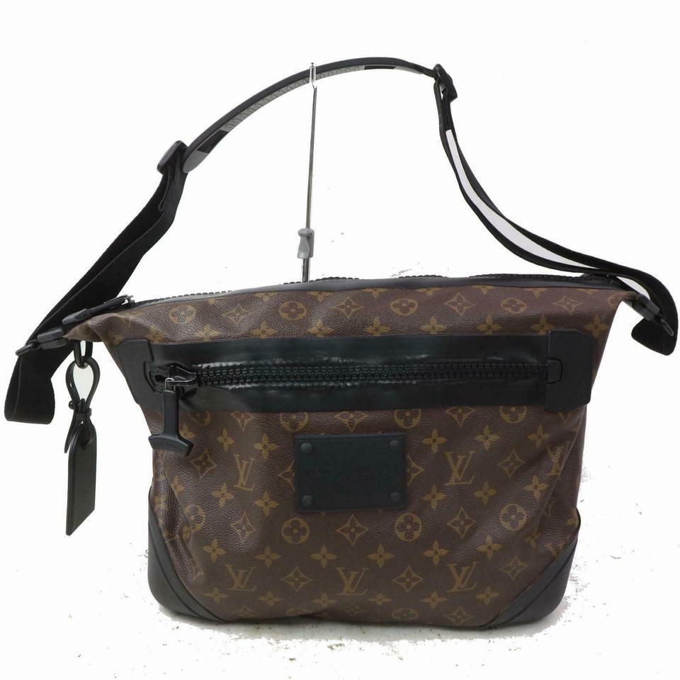 Louis Vuitton Waterproof Voyage Messenger Monogram Macassar 860410 1