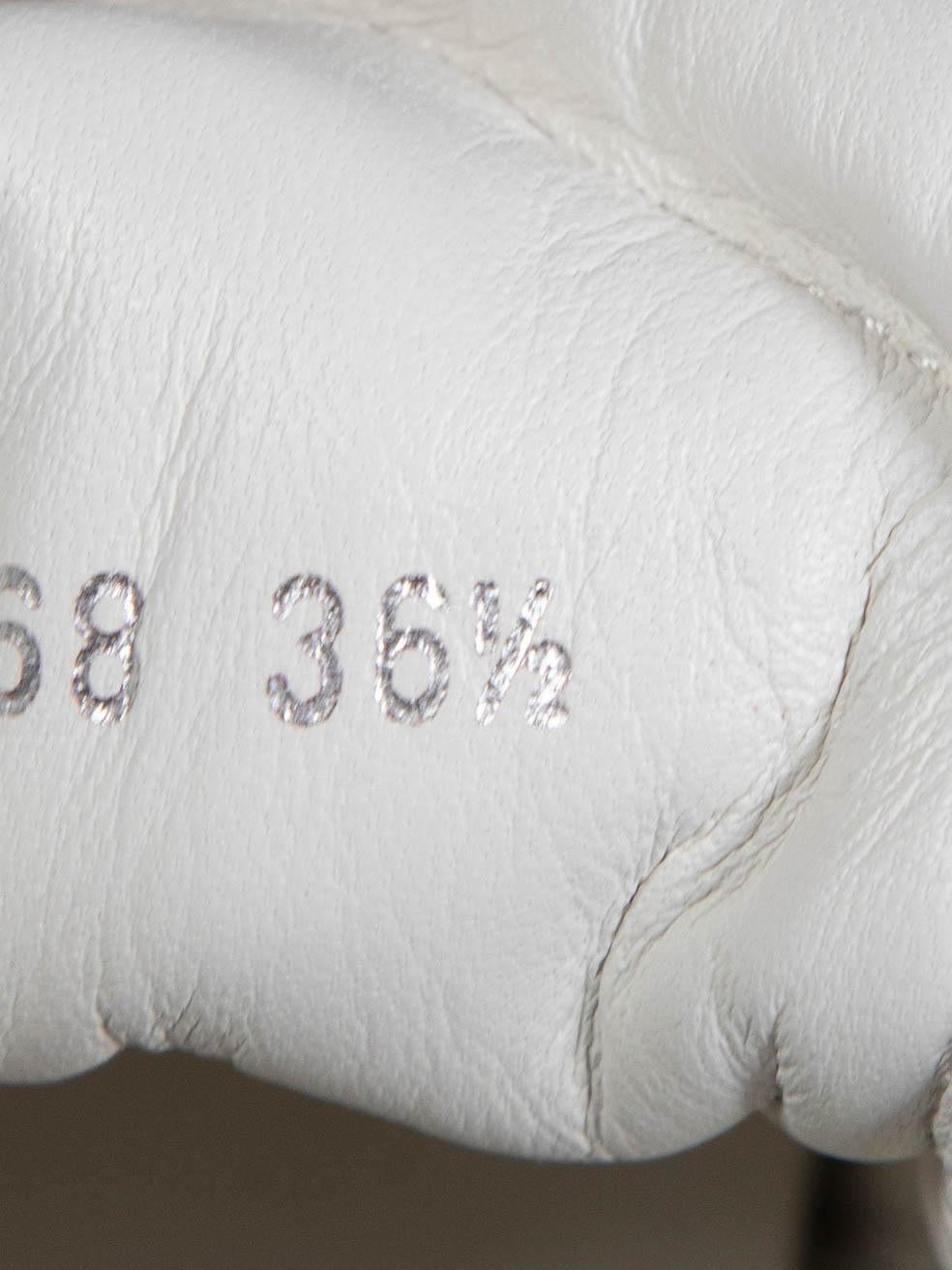 Weiße Arclight Low Top-Turnschuhe von Louis Vuitton in Weiß, Größe IT 36,5 im Angebot 2