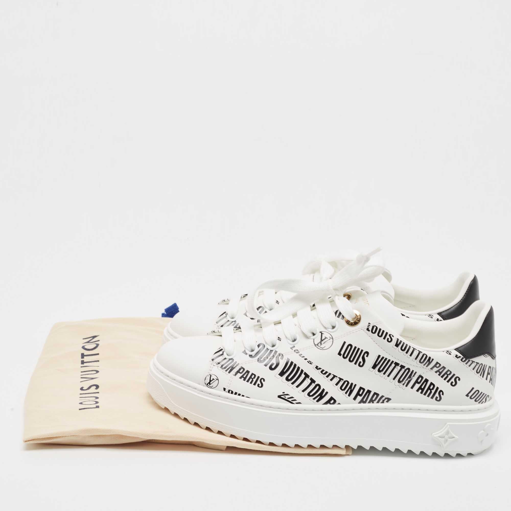 Louis Vuitton White/Black Leather Logo Printed Time Out Sneakers Size 37.5 For Sale 4