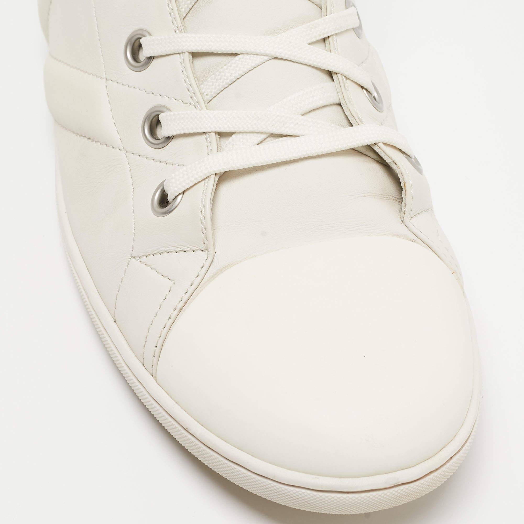 Louis Vuitton White/Black Leather Trainer High Top Sneakers Size 42.5 In Good Condition For Sale In Dubai, Al Qouz 2
