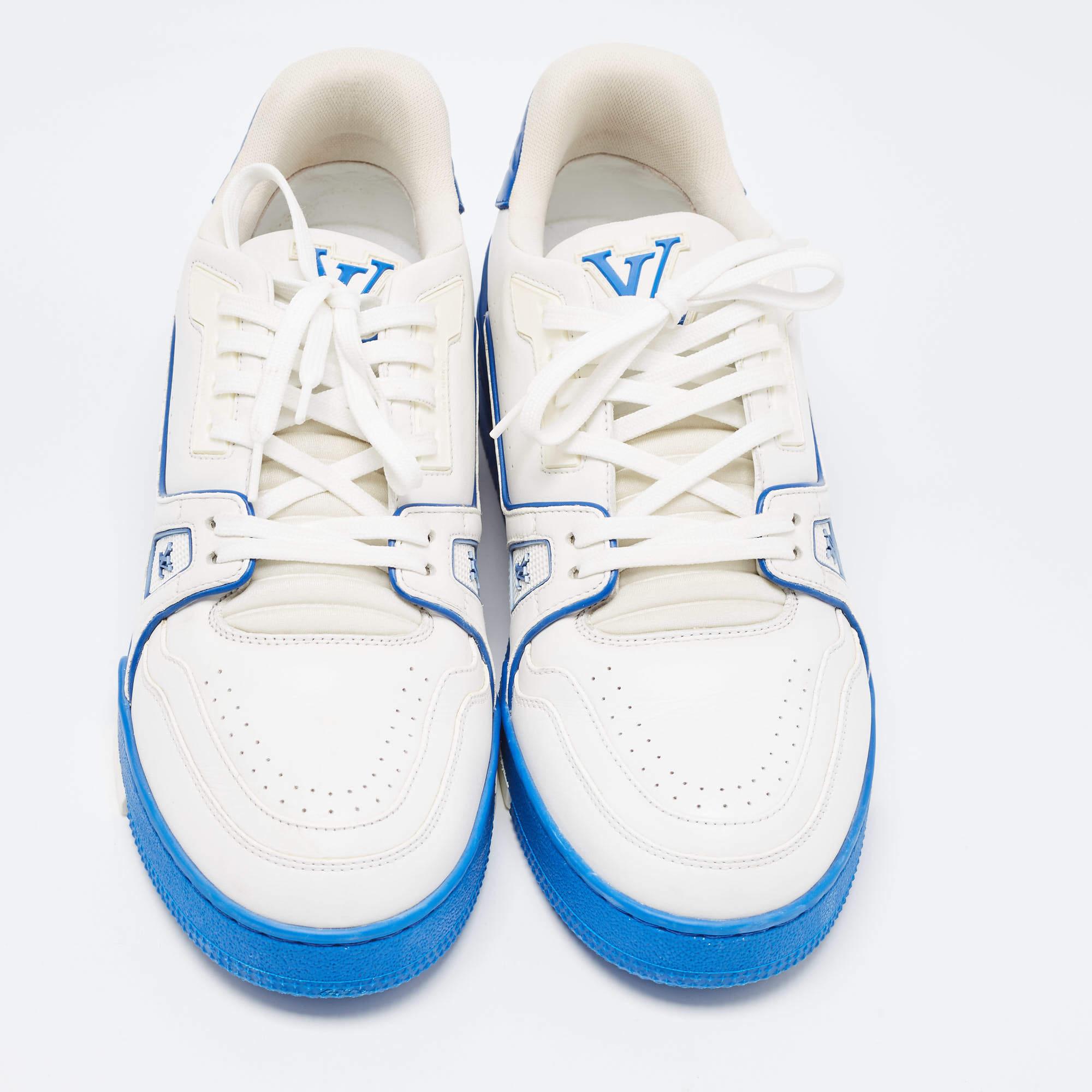 Louis Vuitton White/Blue Leather LV Trainer Sneakers Size 41 In Good Condition In Dubai, Al Qouz 2