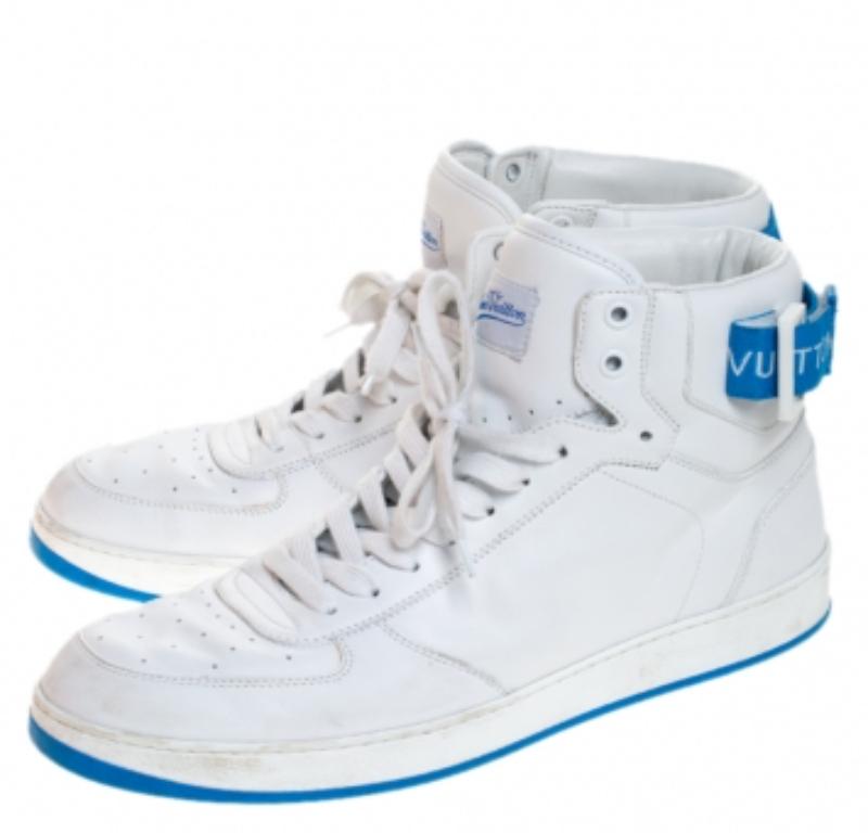 Louis Vuitton White/Blue Leather Rivoli High Top Sneakers Size 42 im Angebot 2