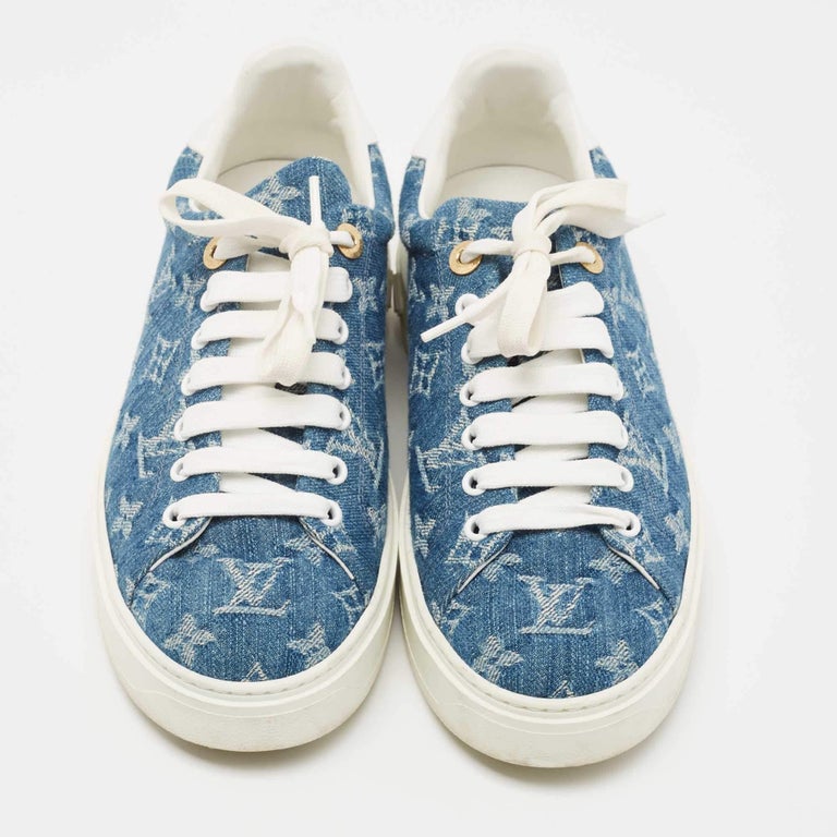 Louis Vuitton White/Blue Monogram Denim and Leather Time Out Low Top Sneakers Si For Sale at 1stDibs