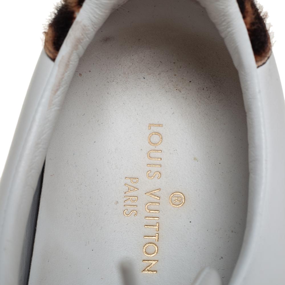 Gray Louis Vuitton White Brown/Beige Calf Hair Frontrow Low Top Sneakers Size 36