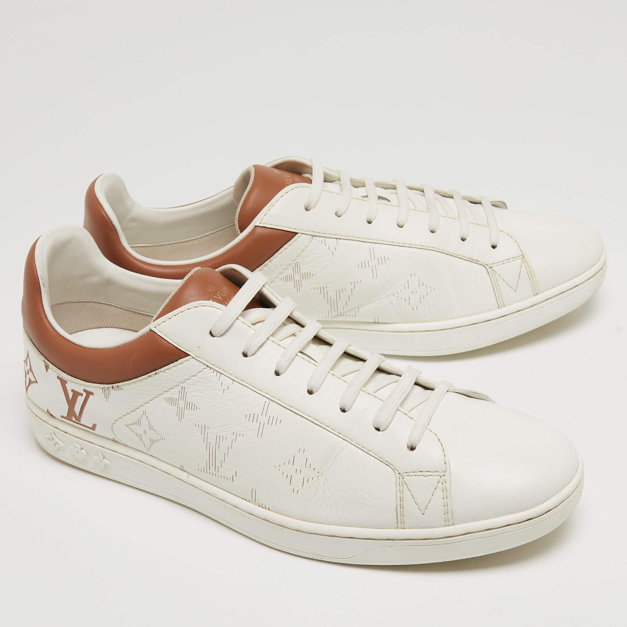 Louis Vuitton White/Brown Leather Luxembourg Sneakers Size 42 In Good Condition In Dubai, Al Qouz 2