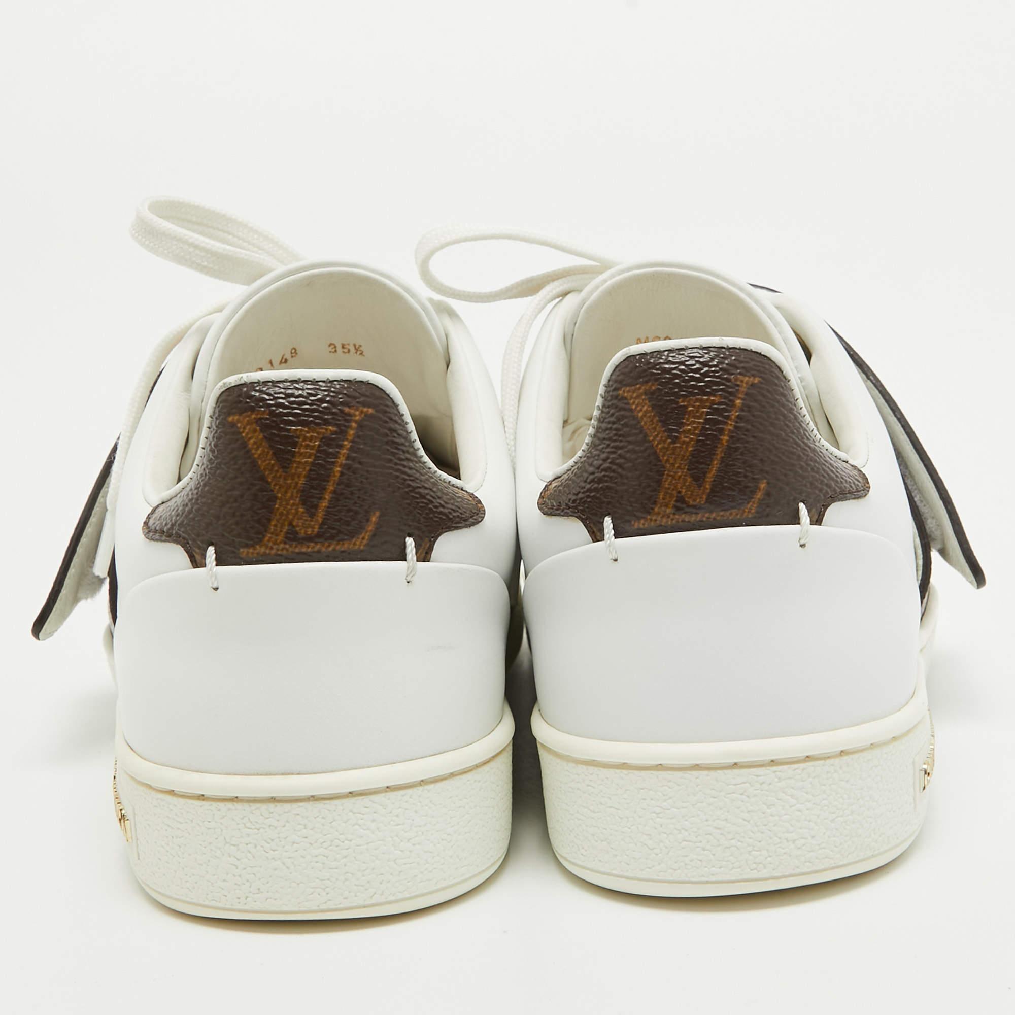 Louis Vuitton White/Brown Monogram Canvas and Leather Low Top Sneakers Size 35.5 For Sale 3