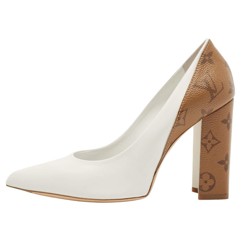 LOUIS VUITTON High Heels LV Love Logo Shoes Peep Toe Pumps