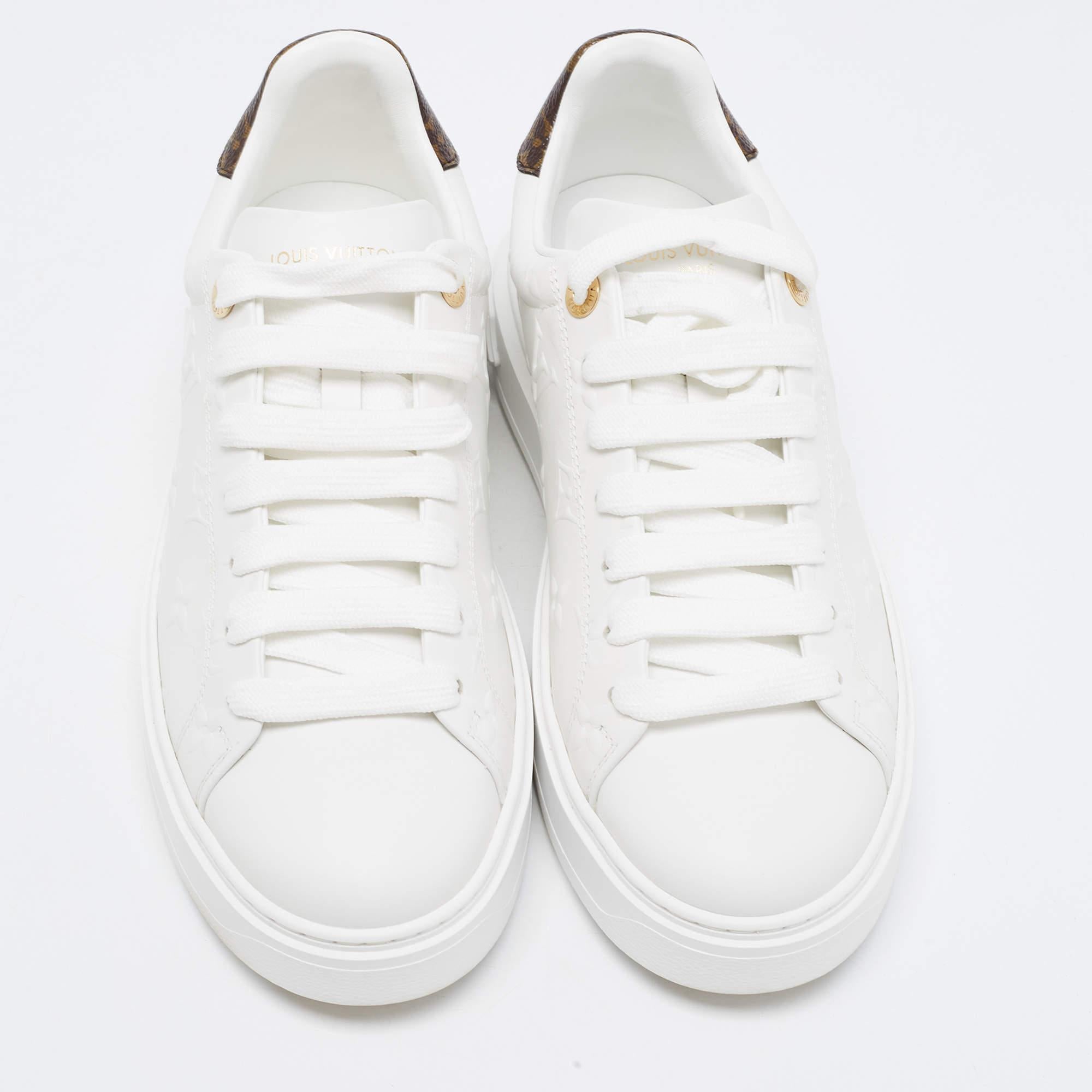 Coming in a classic silhouette, these designer sneakers are a seamless combination of luxury, comfort, and style. These LV sneakers are designed with signature details and comfortable insoles.

Includes
Original Dustbag