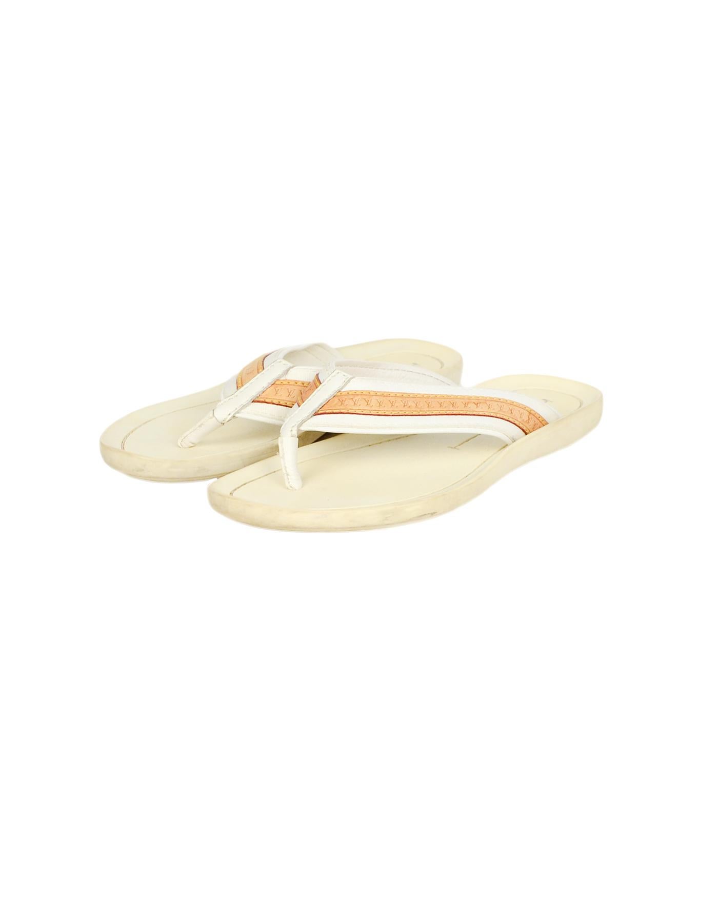 Louis Vuitton White Canvas/Leather Logo Thong Sandals Sz 38 In Good Condition In New York, NY