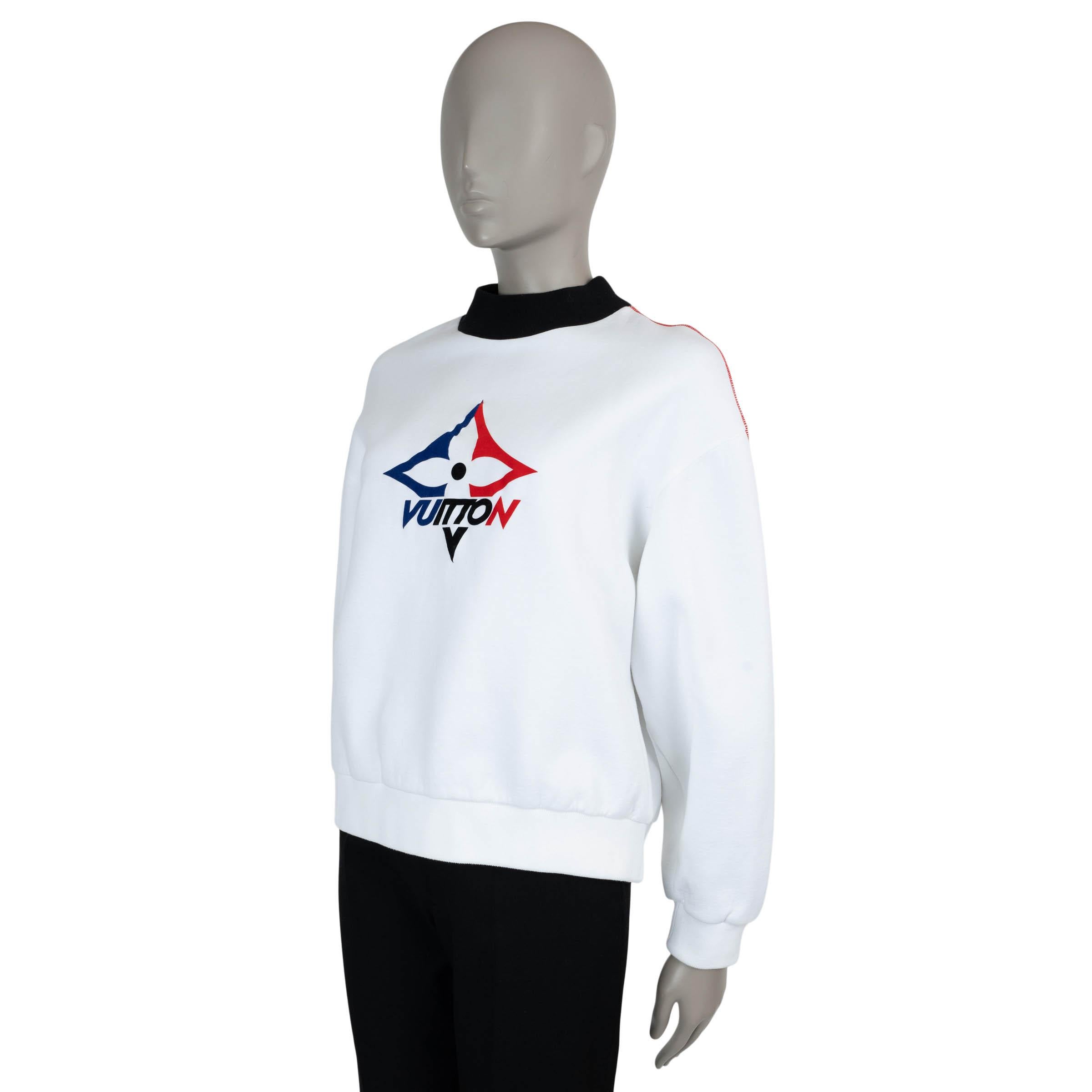 This 100% authentic Louis Vuitton sweatshirt in white soft jersey cotton (89%) and polyamide (11%) combines cozy comfort with refined detailing. Designed with a relaxed fit and dropped shoulders, it features a contrasting black rib-knit mock neck