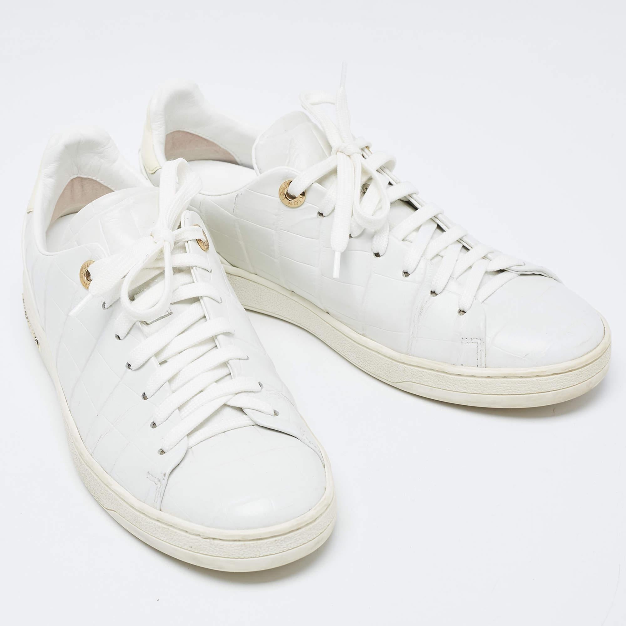 Women's Louis Vuitton White Croc Embossed Leather Frontrow Sneakers Size 36.5 For Sale